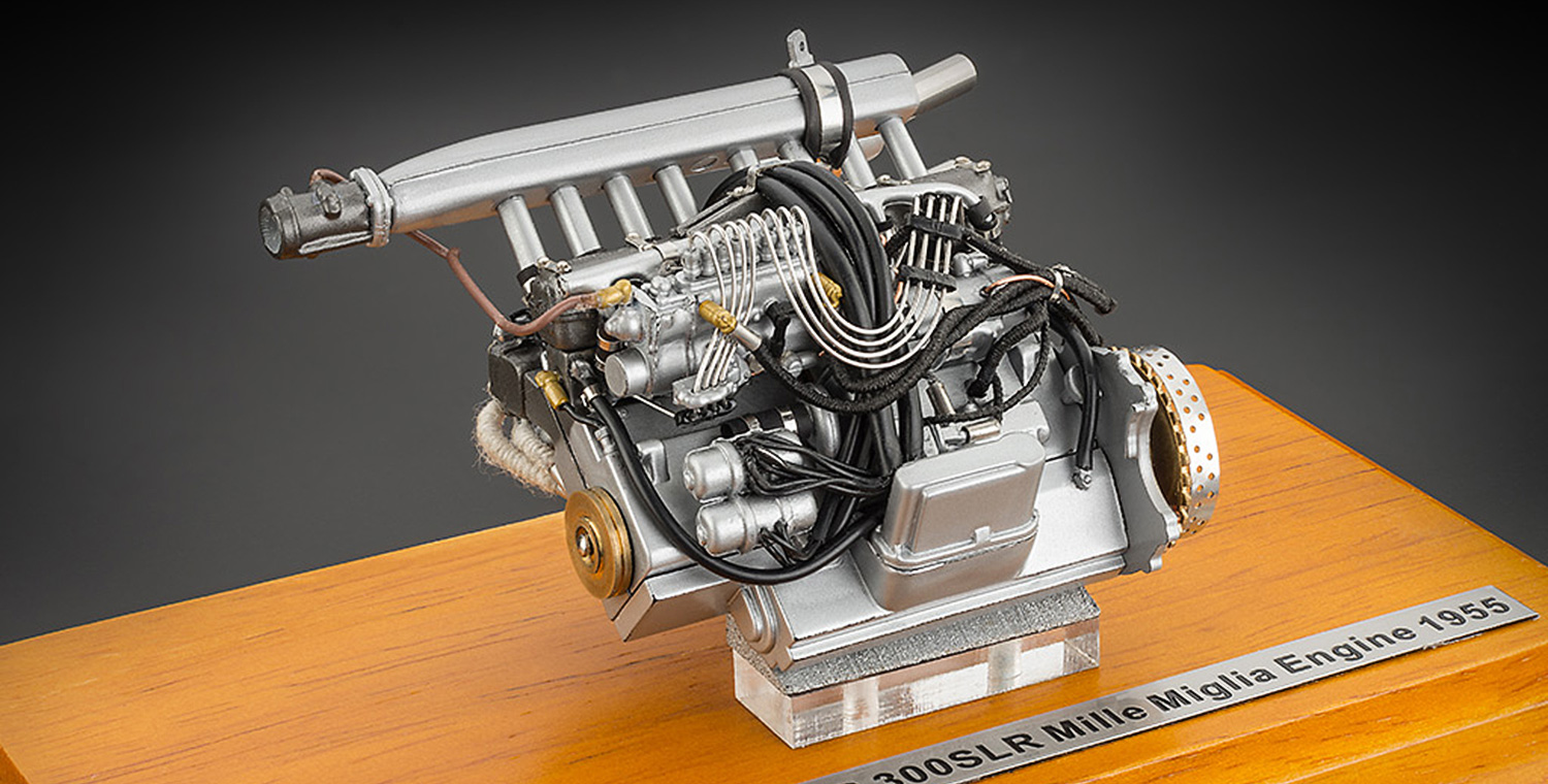 CMC Mercedes-Benz 300 SLR Motor mit Vitrine - 1/18 – Bild 3