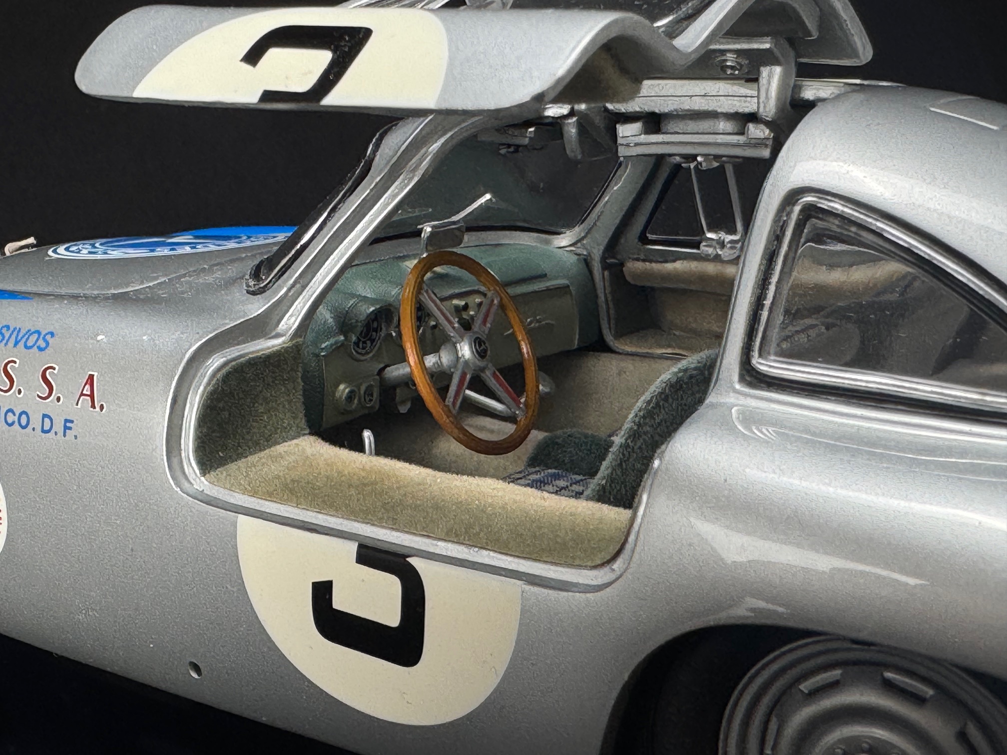CMC Mercedes-Benz 300SL Panamericana - 1/18 - Image 6
