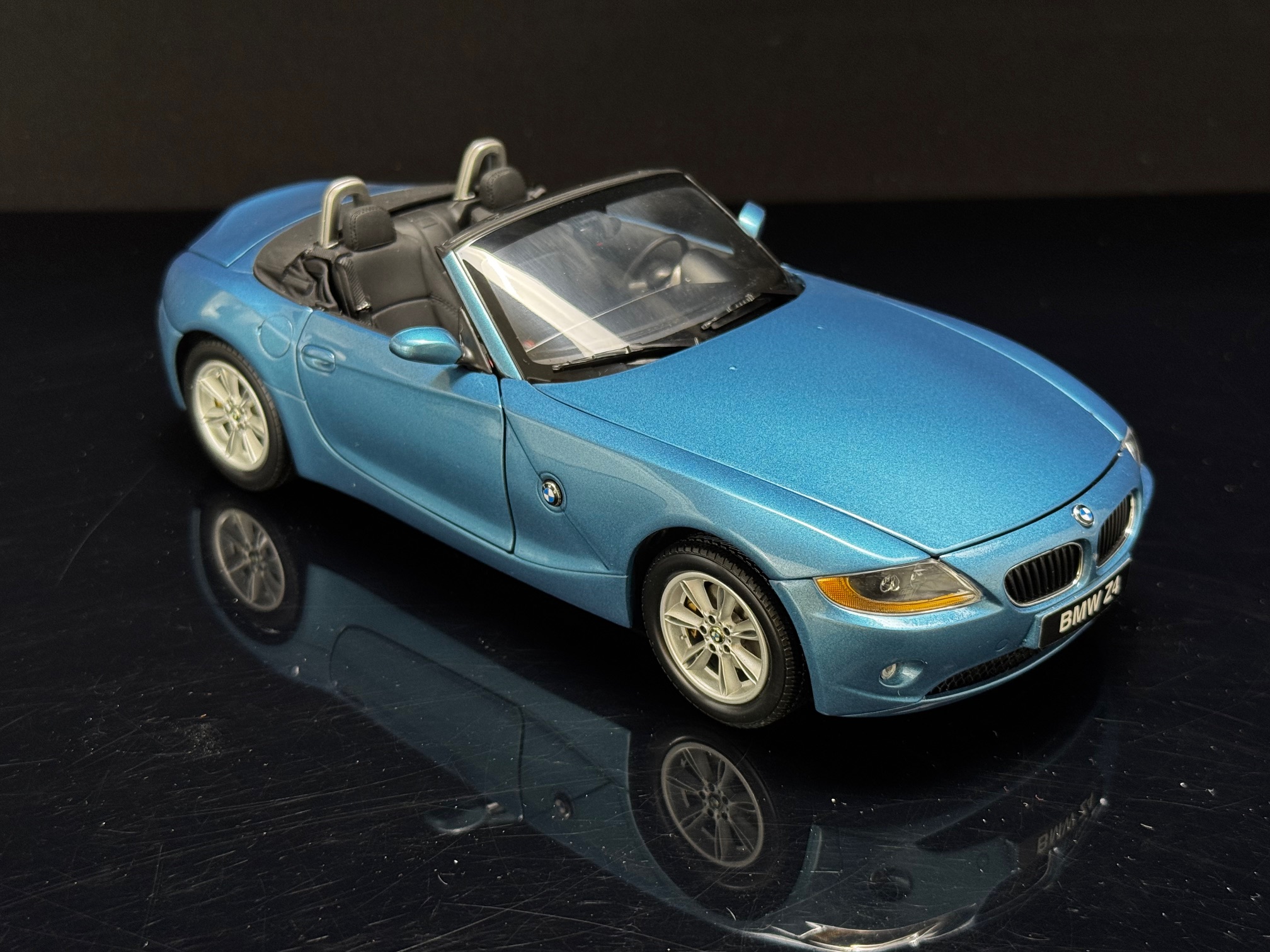 Kyosho BMW z4 blu - 1/18