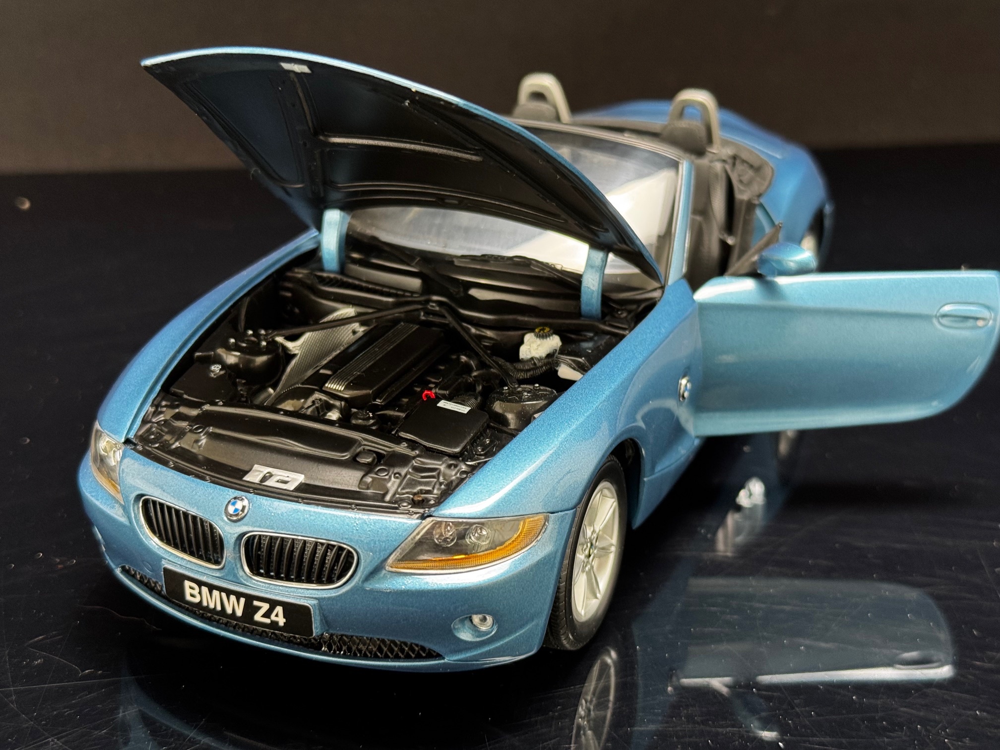 Kyosho BMW z4 blau - 1/18 - Immagine 3