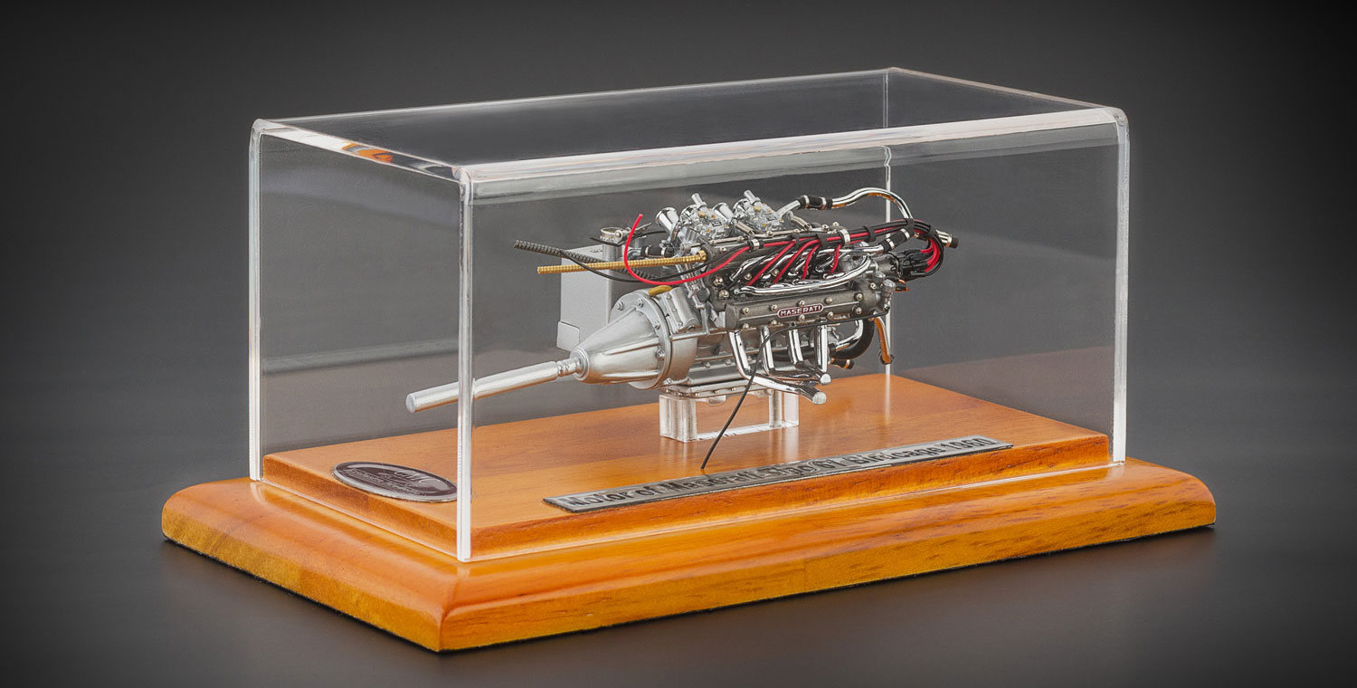 CMC Maserati Maserati Tipo 61 Birdcage، محرك مع علبة عرض