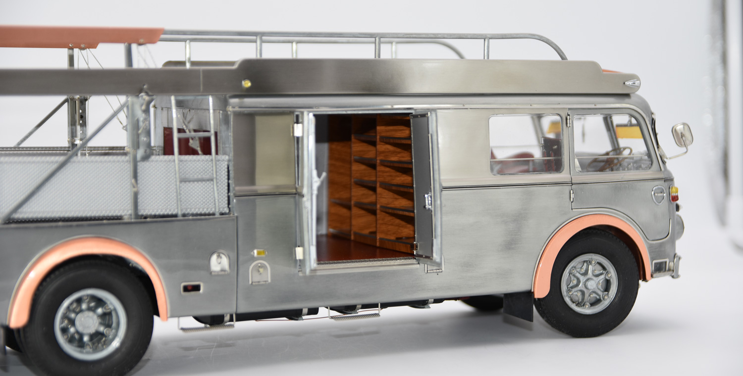 CMC Ferrari Renntransporter, Typ Fiat 642 RN2 Bartoletti, 1957, CLEAR FINISH - 1/18 - Immagine 4