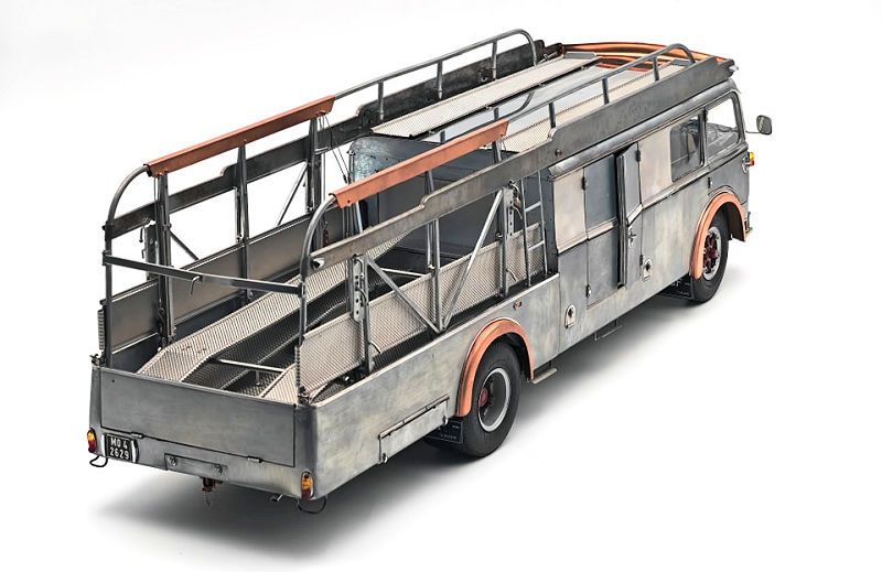 CMC Ferrari Renntransporter, Typ Fiat 642 RN2 Bartoletti, 1957, CLEAR FINISH - 1/18 - Immagine 5
