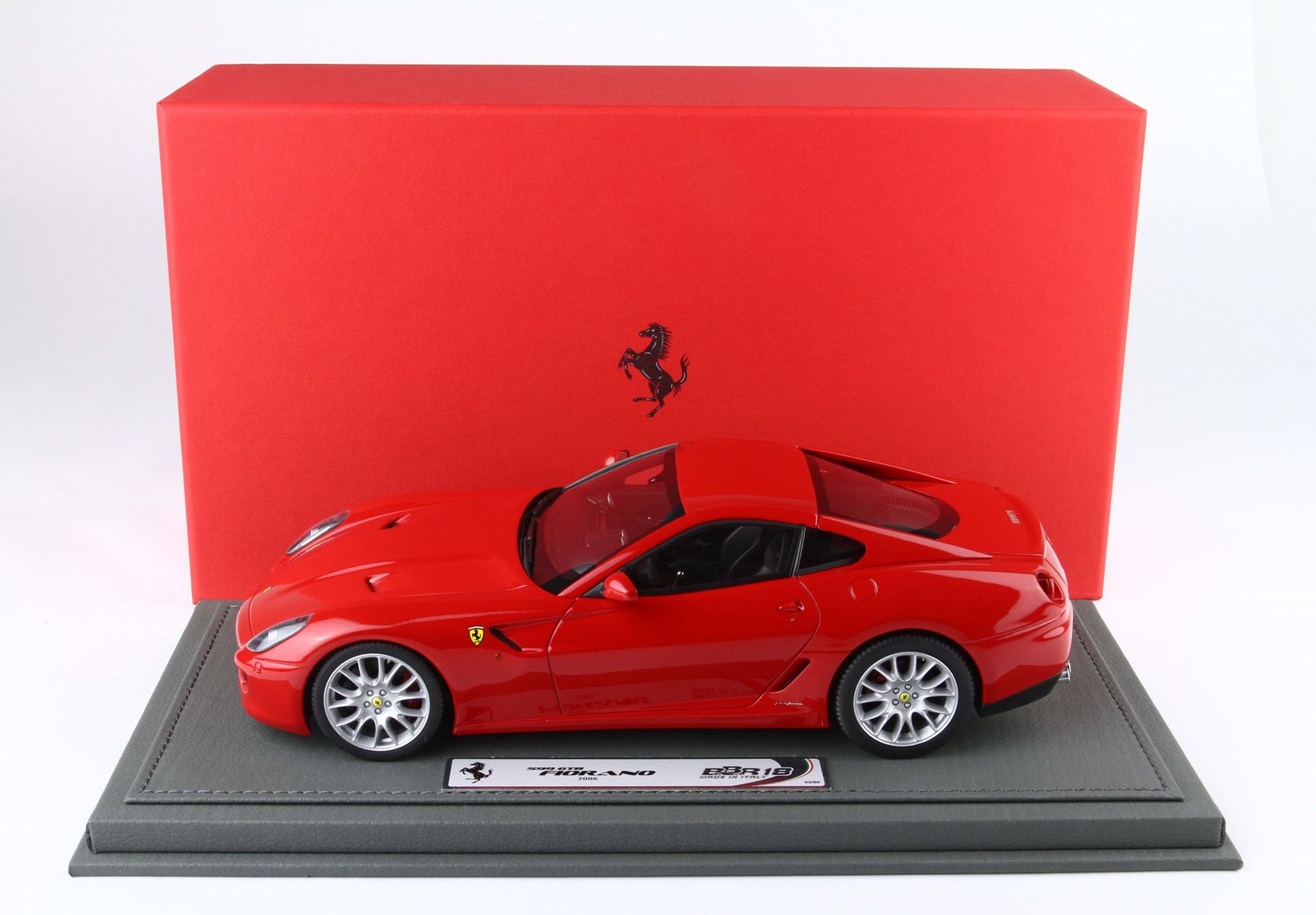 BBR フェラーリ 599 GTB フィオラーノ 2006 マニュアルギア レースレッド 1/18