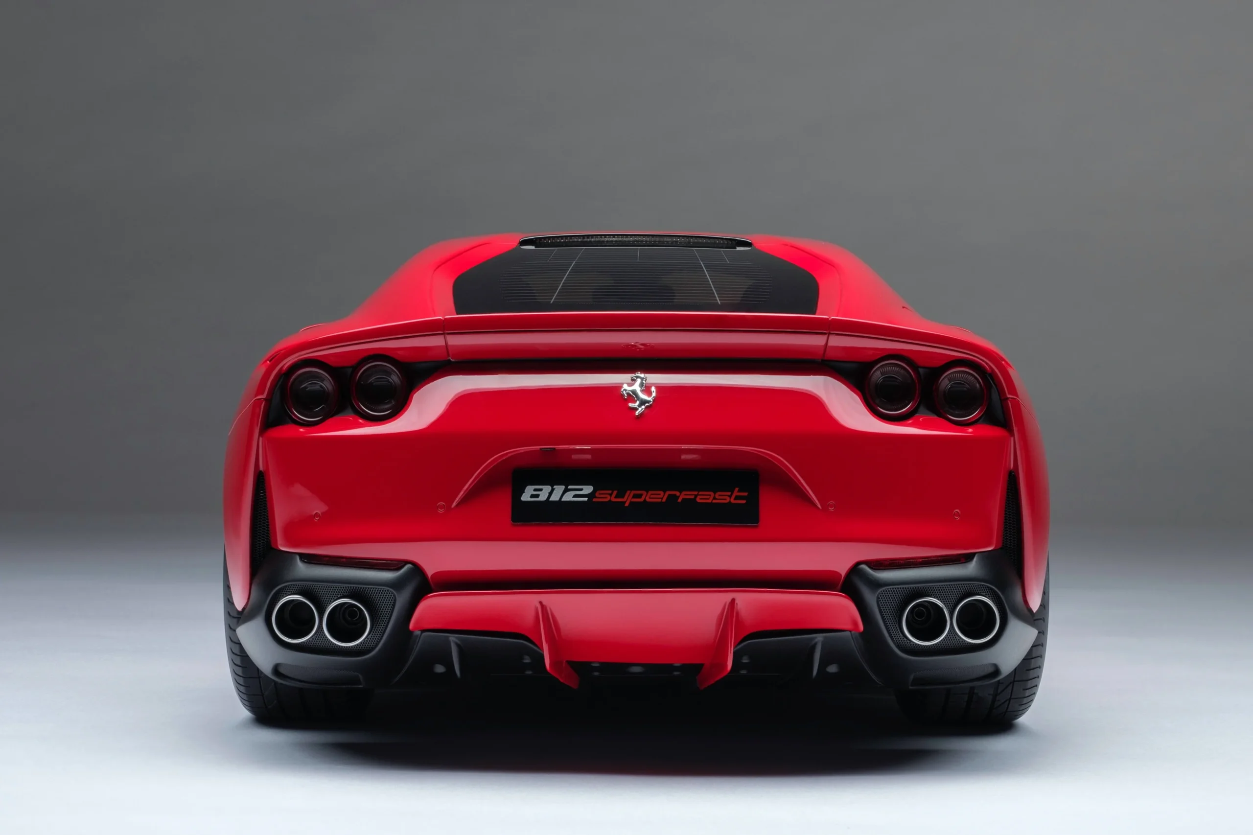 Amalgam Ferrari 812 Superfast 1:8 - 1/8 - Image 4