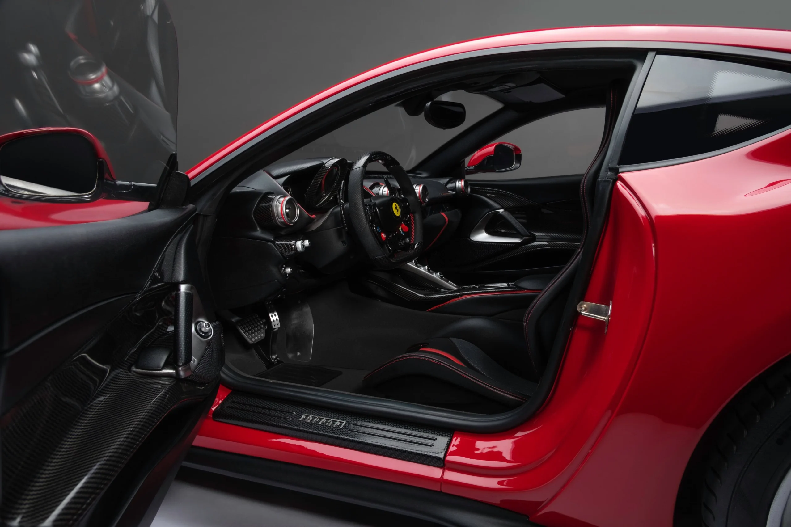 Amalgam Ferrari 812 Superfast 1:8 - 1/8 - Image 12