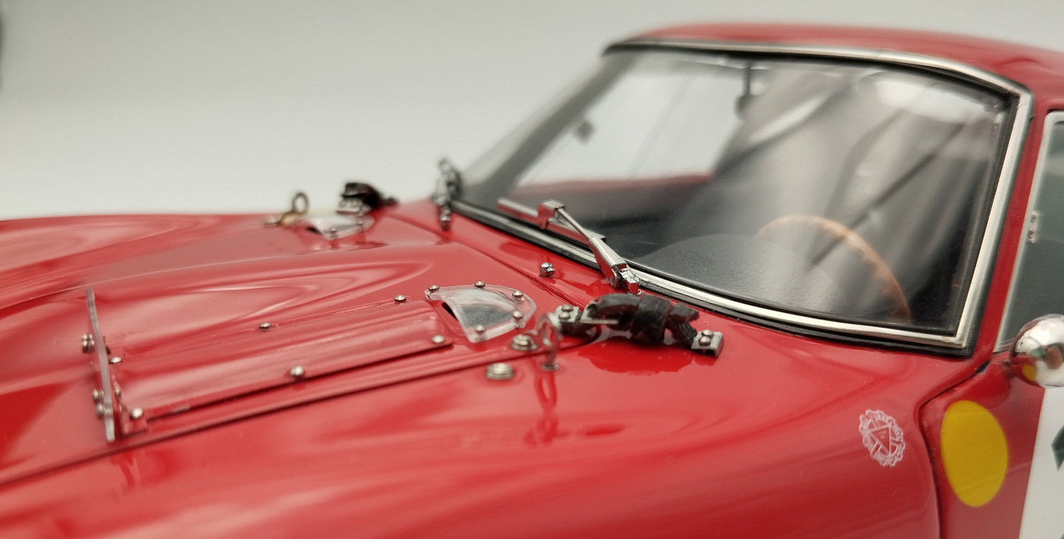 CMC Ferrari 250 GTO Beurlys Ellde #22 M-253 3rd OA & 2nd GT, Le Mans 1962 #22 Chassis 3757GT, Limited Edition 2200 - 1/18 - Imagen 6