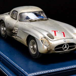modelcars24 authentic CMC Mercedes 300 SLR Uhlenhaut M-245 - 1/18