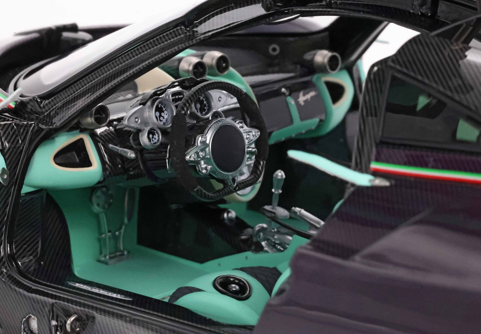 BBR Pagani Huayra Dinastia Yazi diecast full open purple carbon fiber BASIC PACK - 1/18 - 画像8