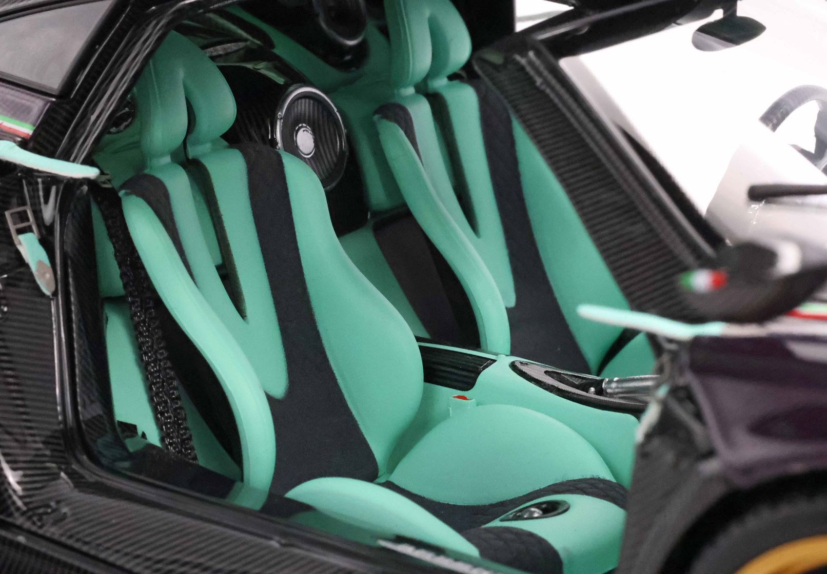 BBR Pagani Huayra Dinastia Yazi diecast full open purple carbon fiber BASIC PACK - 1/18 - 画像6