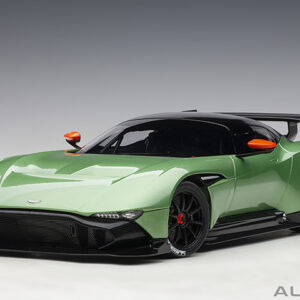 AUTOart Aston Martin Vulcan 2015 (verde manzano metalizado)