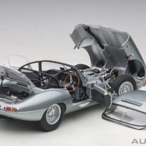 Autoart Jaguar Lightweight E-Type (Silver)
