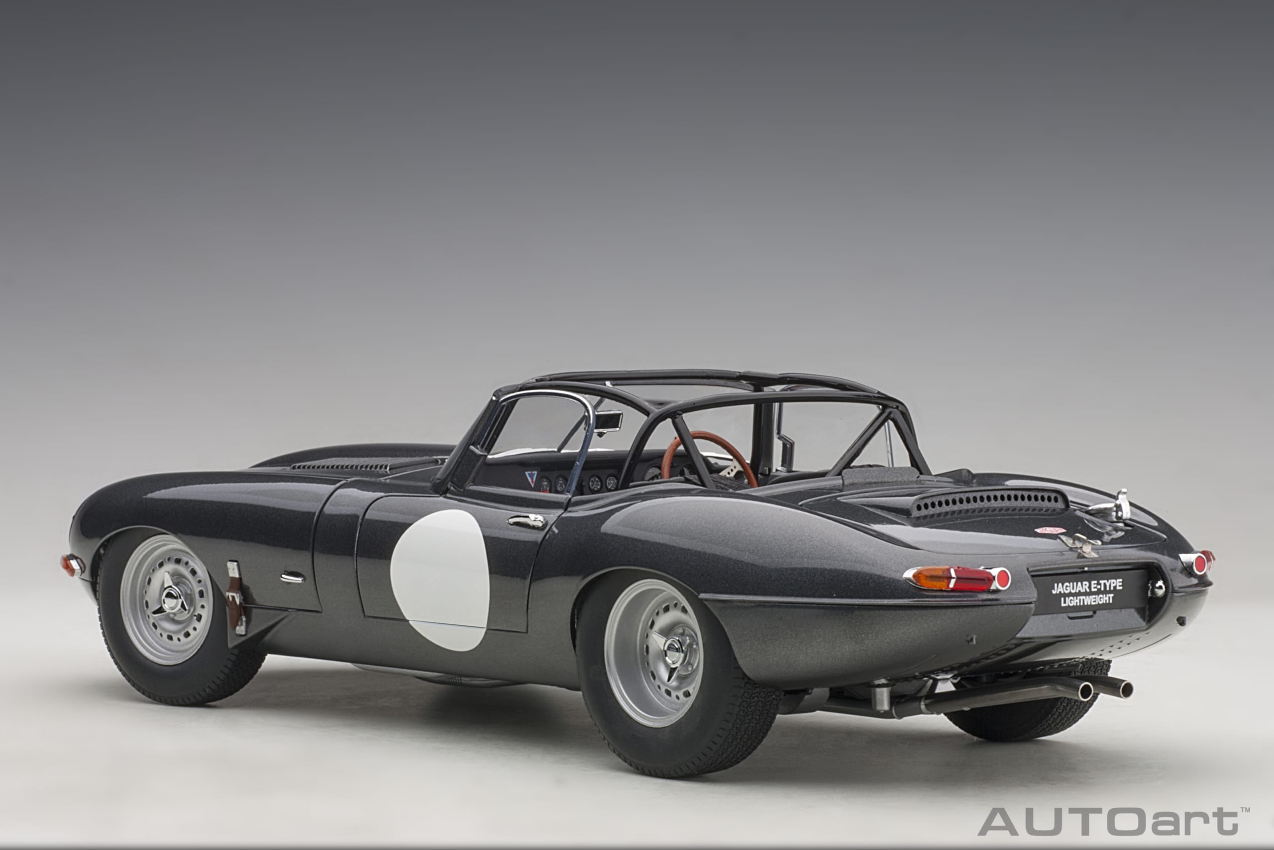 AUTOart Jaguar Lightweight E-Type (Dark Grey) 1/18 - 1/18 - Immagine 12