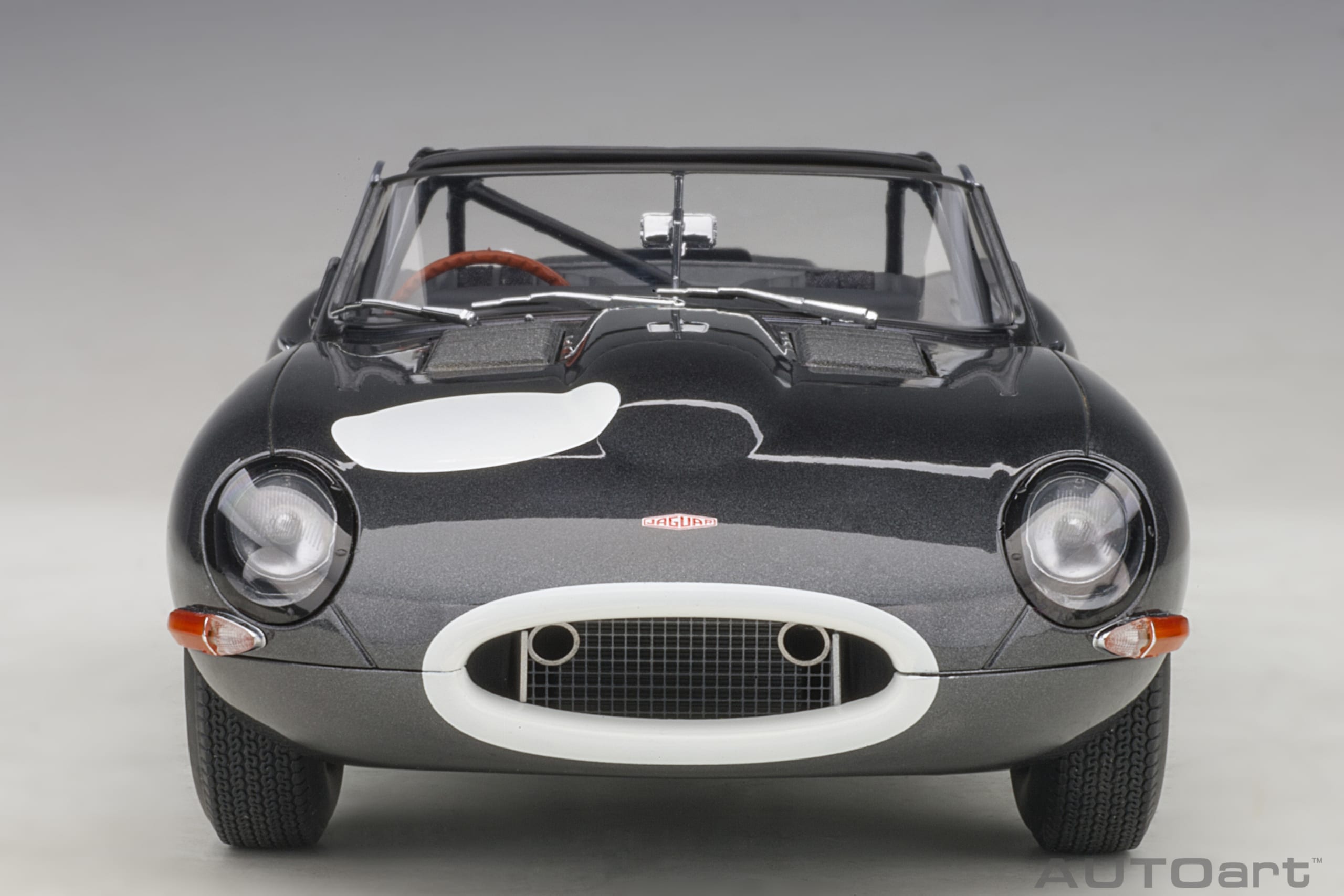 AUTOart Jaguar Lightweight E-Type (Dark Grey) 1/18 - 1/18 - Immagine 9