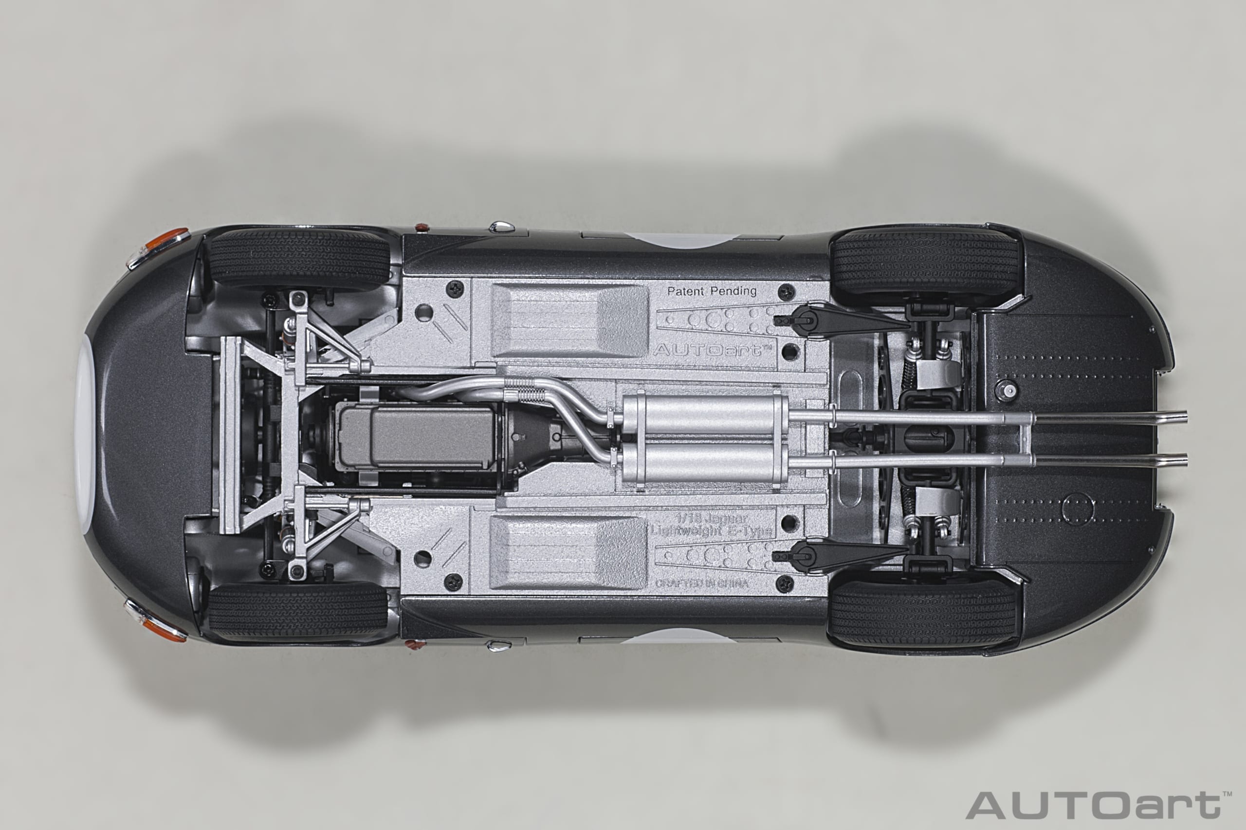 AUTOart Jaguar Lightweight E-Type (Dark Grey) 1/18 - 1/18 - Immagine 6