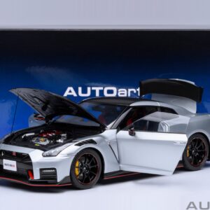 AUTOart ニッサンGT-R (R35) ニスモ・スペシャルエディション