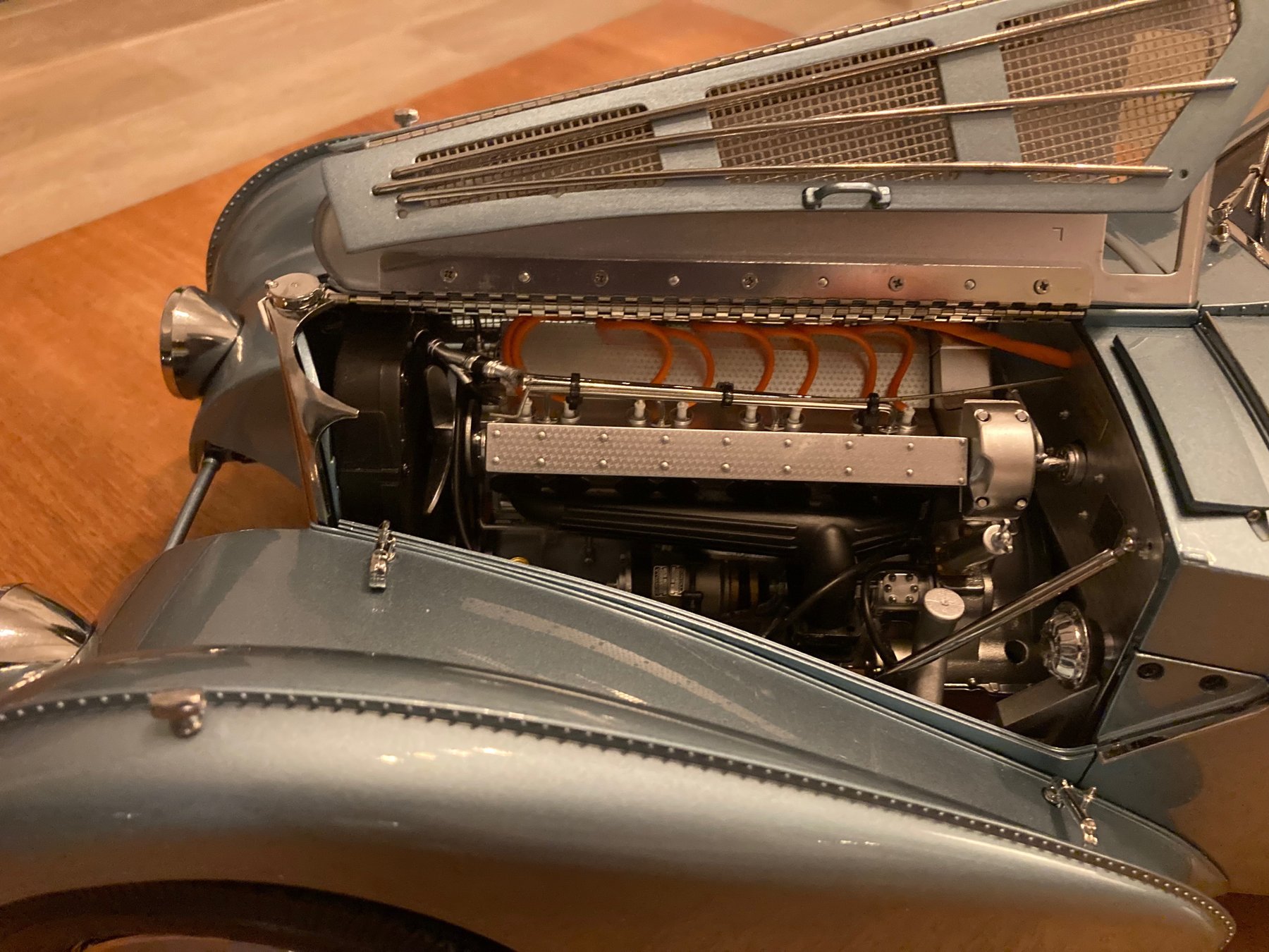 IXO Bugatti Atlantic 57c Fertigmodell 1/8 - 1/8 - 画像5