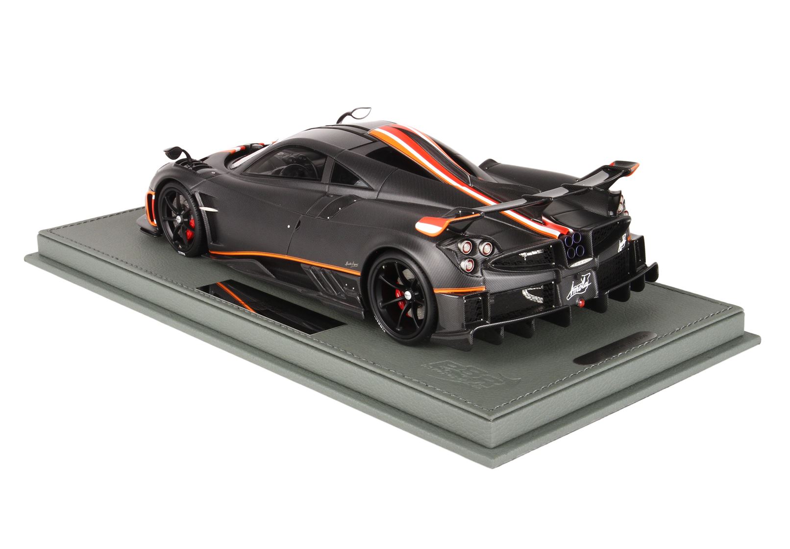 BBR Pagani Imola 2020 Matt Carbon Fibre Black - 1/18 - صورة BBR Pagani Imola 2020 Matt Carbon Fibre Black - 1/18 - صورة 7