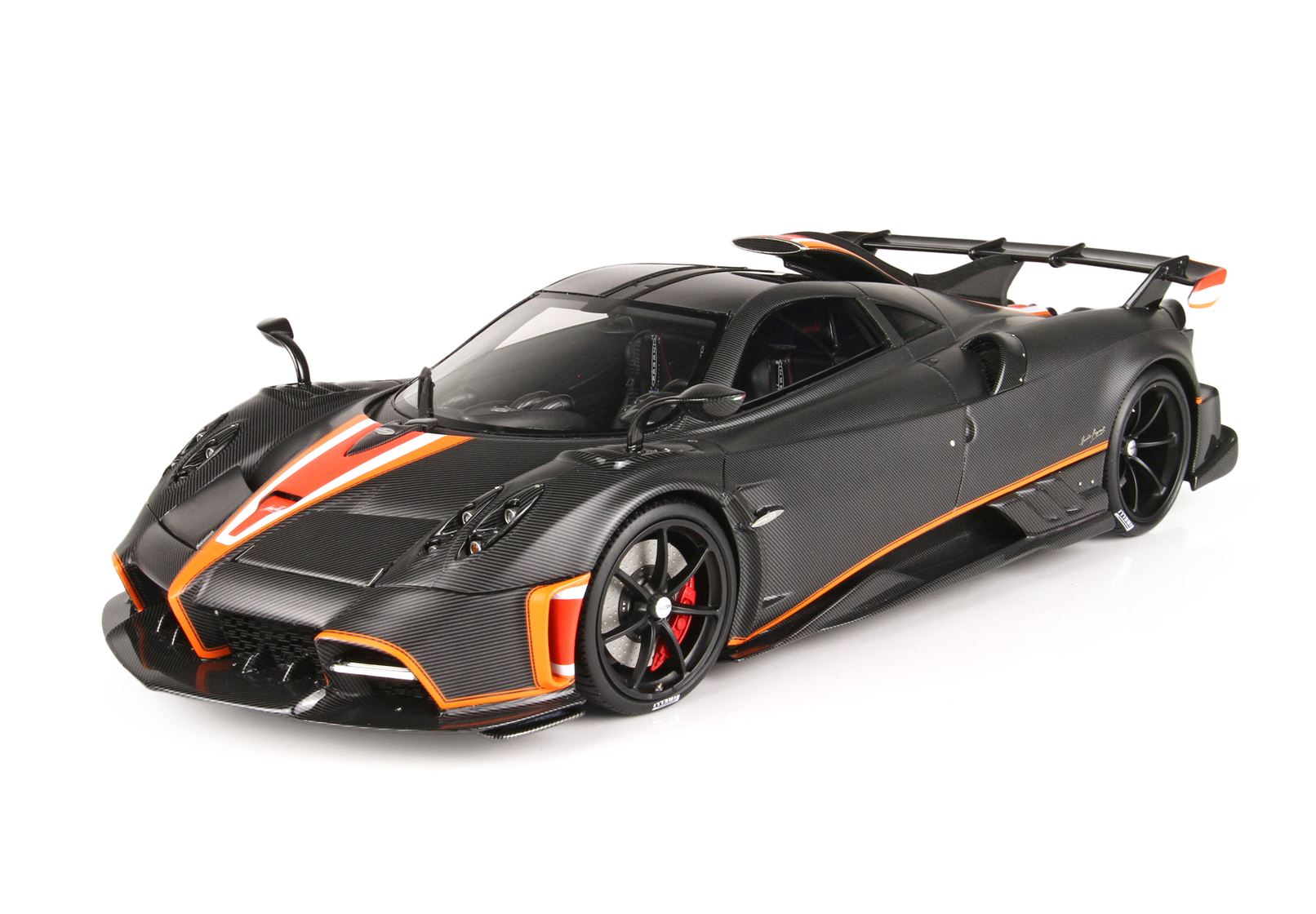 BBR Pagani Imola 2020 Matt Carbon Fibre Black - 1/18 - صورة BBR Pagani Imola 2020 Matt Carbon Fibre Black - 1/18 - صورة 4