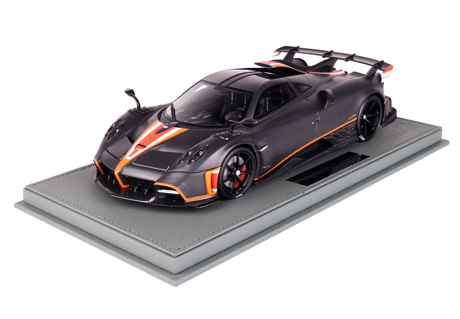 BBR Pagani Imola 2020 Matt Carbon Fibre Black - 1/18 - صورة BBR Pagani Imola 2020 Matt Carbon Fibre Black - 1/18 - صورة 5