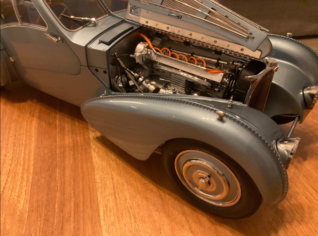 IXO Bugatti Atlantic 57c Fertigmodell 1/8 - 1/8 - 画像14