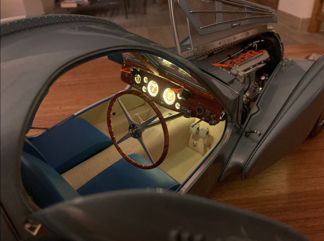 IXO Bugatti Atlantic 57c Fertigmodell 1/8 - 1/8 - 画像15