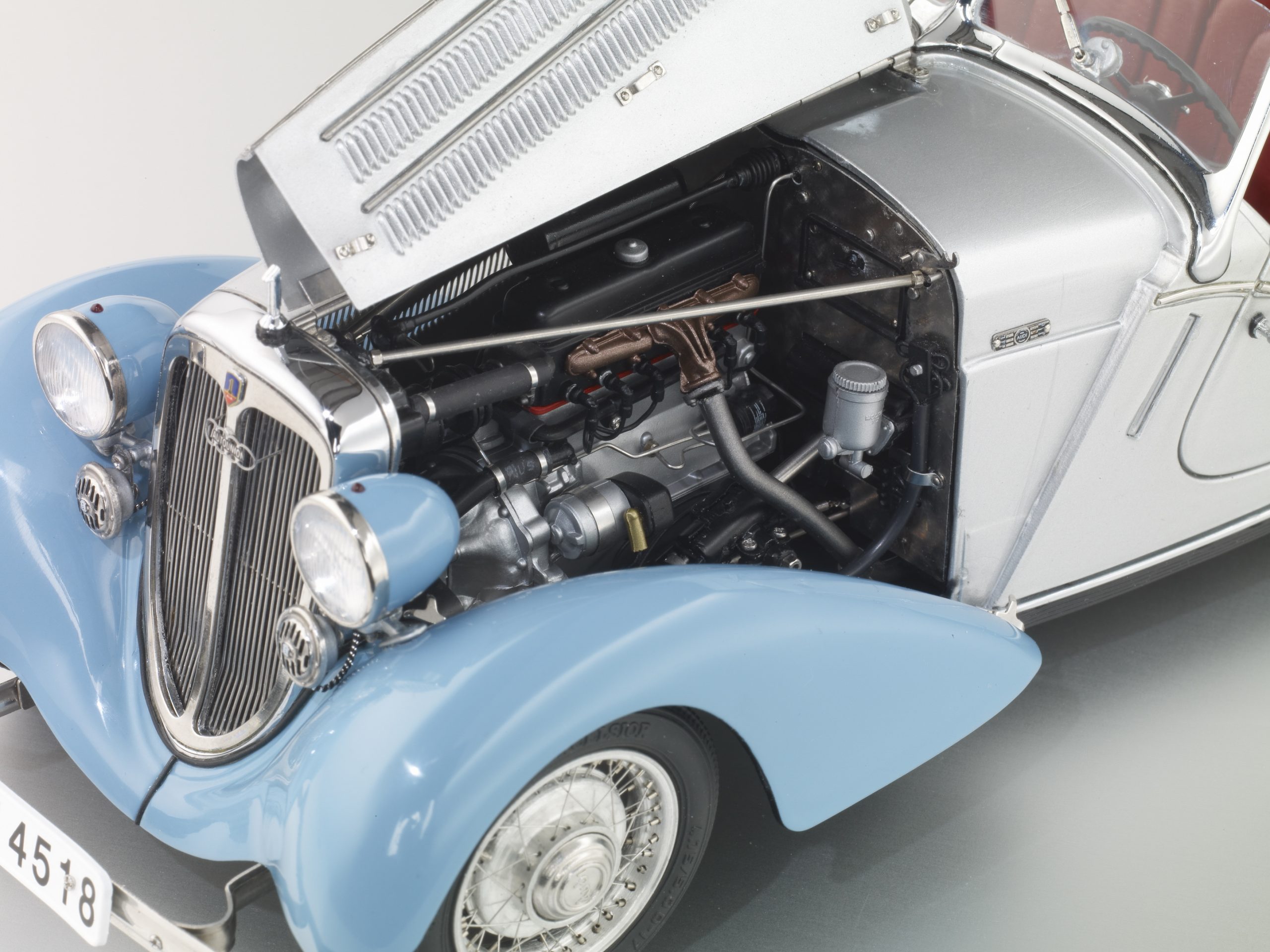 CMC Audi 225 Front Roadster, 1935 - 1/18 – Bild 10