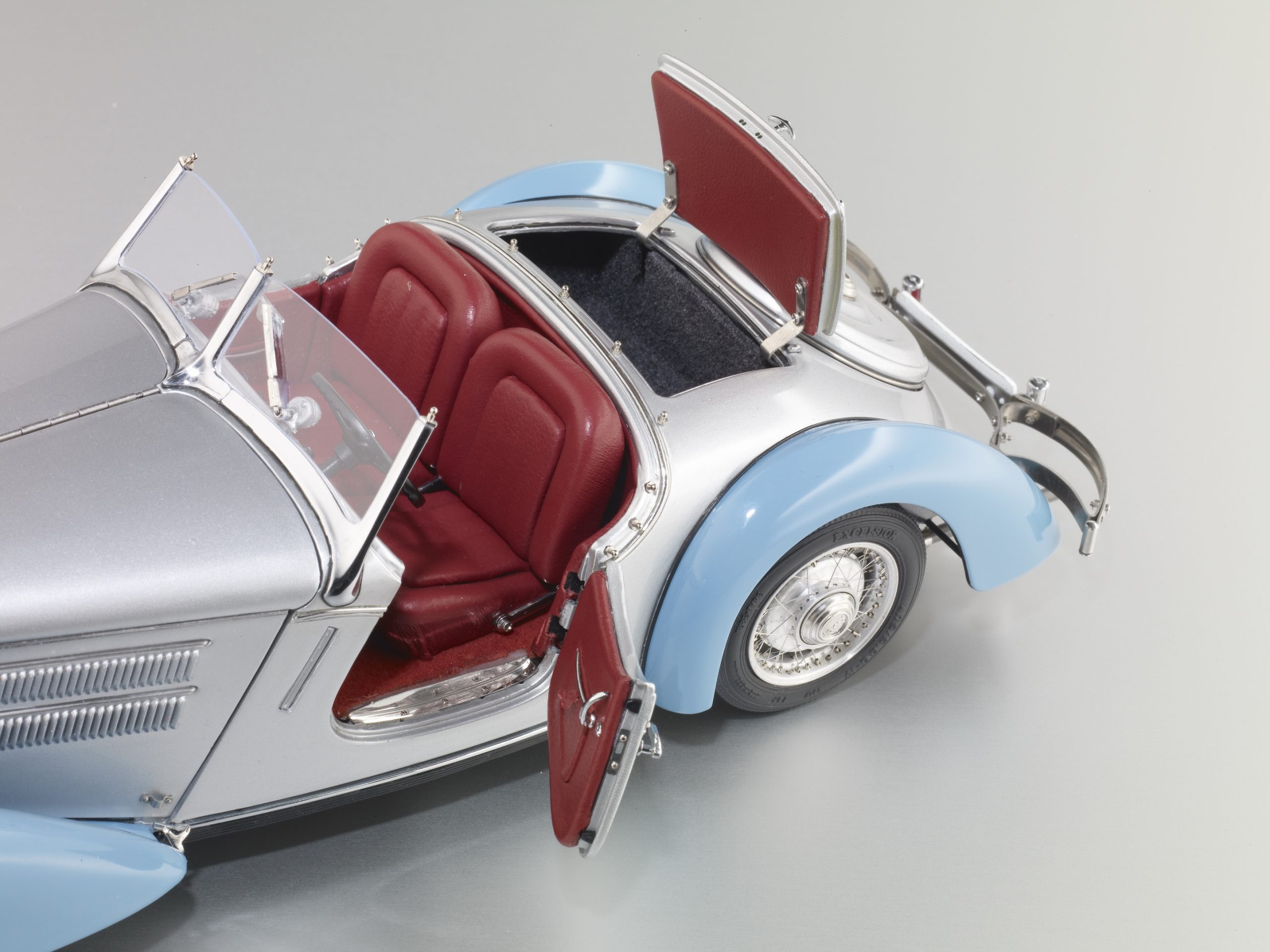 CMC Audi 225 Front Roadster, 1935 - 1/18 – Bild 12