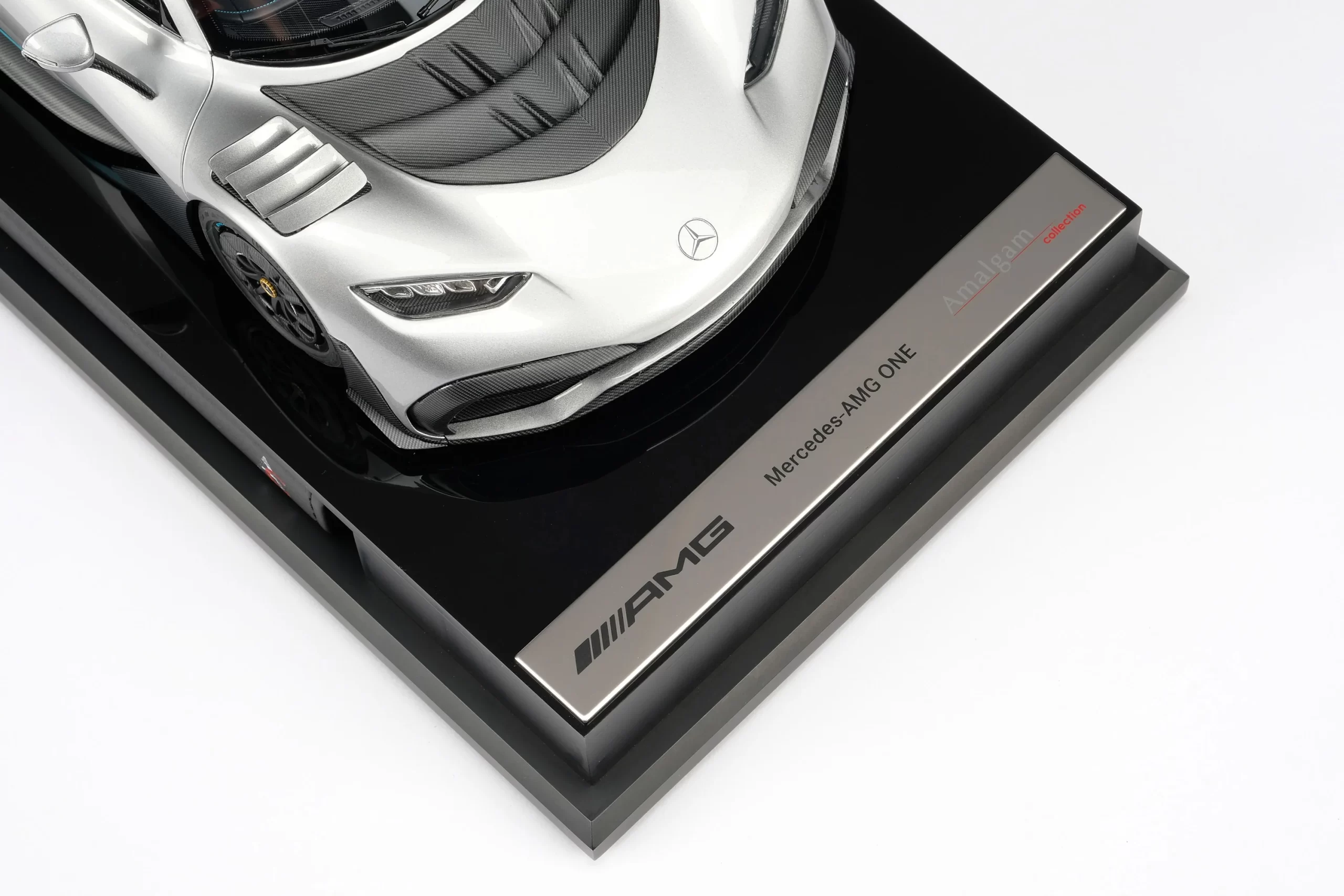 Amalgam Mercedes AMG One - 1/18 – Bild 17