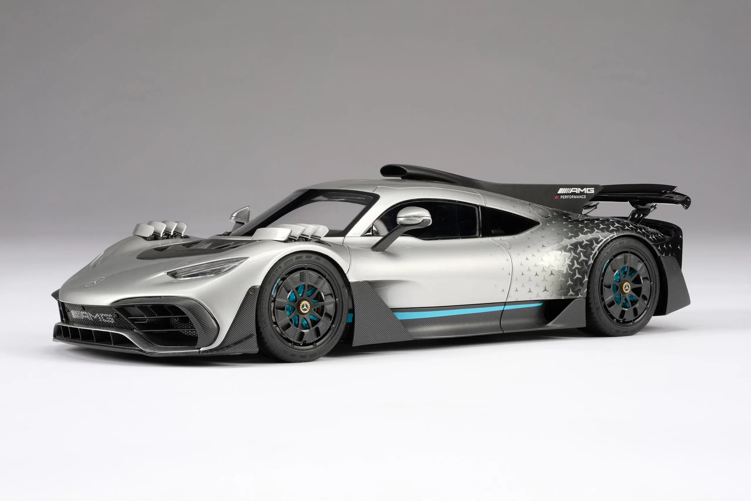 Amalgam Mercedes AMG One - 1/18 – Bild 14