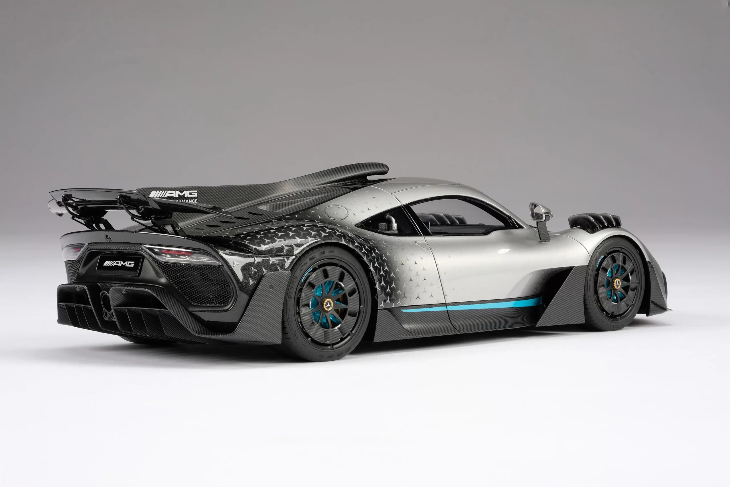 Amalgam Mercedes AMG One - 1/18 – Bild 11