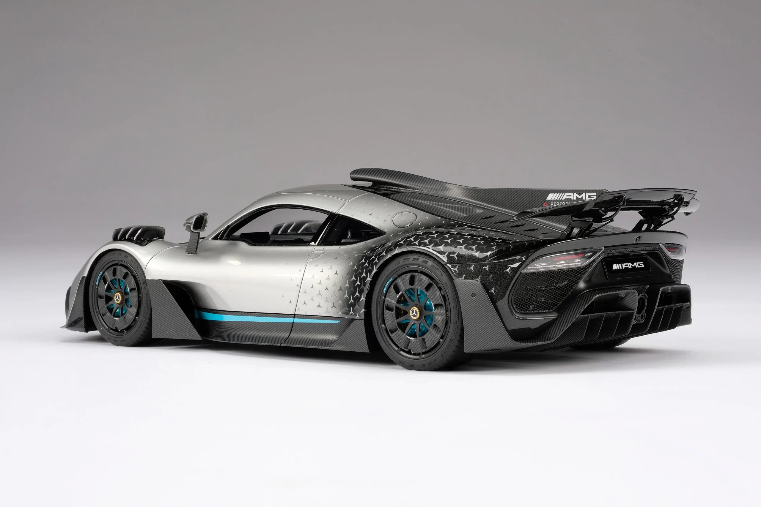 Amalgam Mercedes AMG One - 1/18 – Bild 10