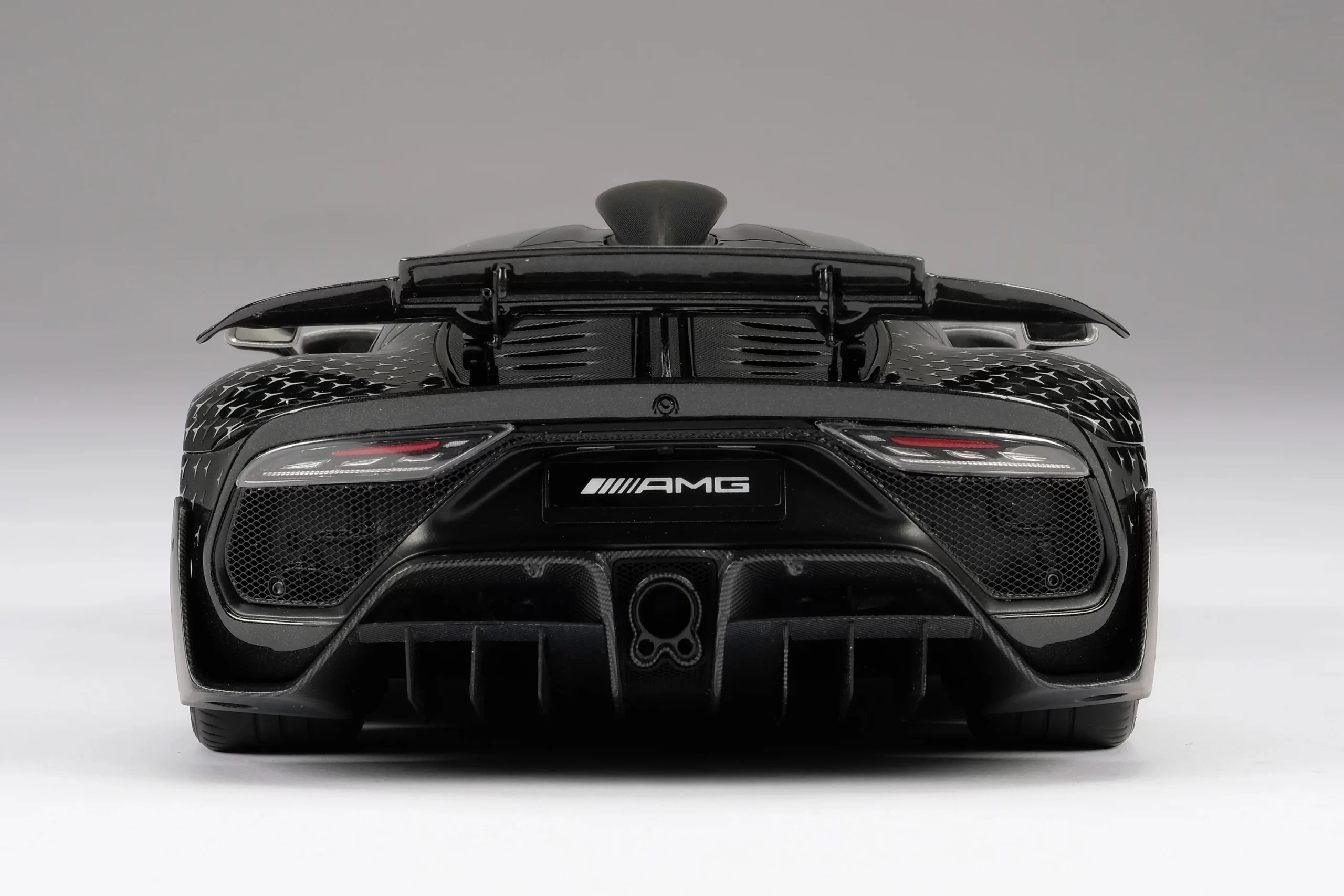 Amalgam Mercedes AMG One - 1/18 – Bild 9