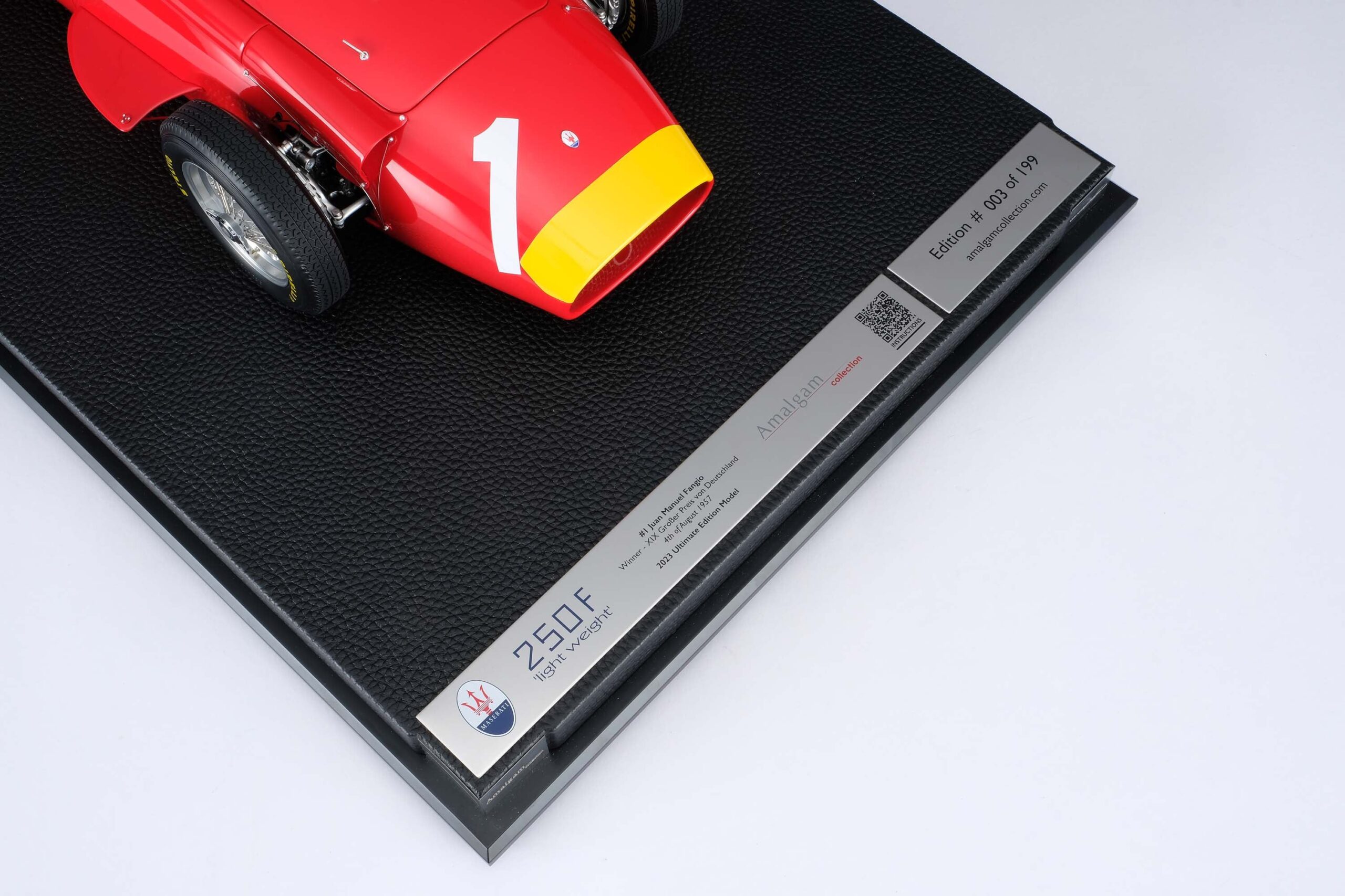 Amalgam Maserati 250F - Großer Preis von Deutschland 1957 - Juan Manuel Fangio 1:8 - 1/8 - صورة Amalgam Maserati 250F - Großer Preis von Deutschland 1957 - Juan Manuel Fangio 1:8 - 1/8 - صورة 4