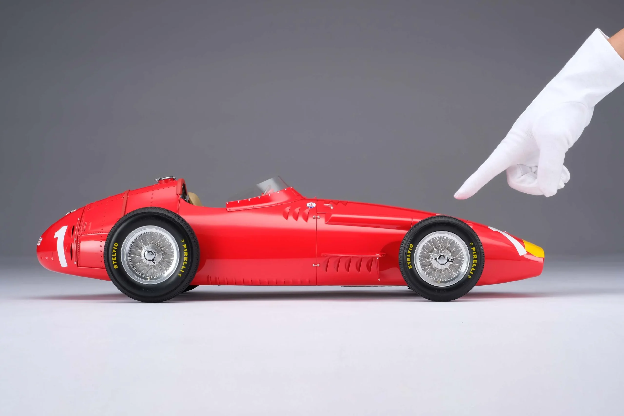 Amalgam Maserati 250F - Großer Preis von Deutschland 1957 - Juan Manuel Fangio 1:8 - 1/8 - صورة Amalgam Maserati 250F - Großer Preis von Deutschland 1957 - Juan Manuel Fangio 1:8 - 1/8 - صورة 29