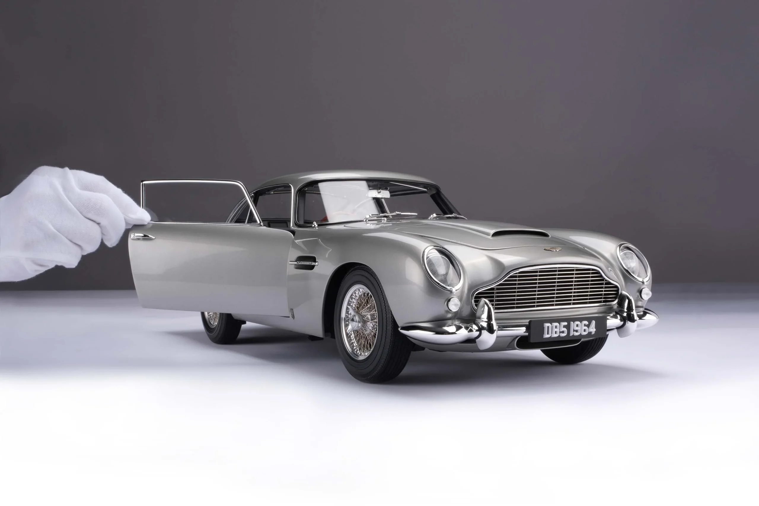 Amalgam Aston Martin DB5 Vantage 1:8 - 1/8 – Bild 18