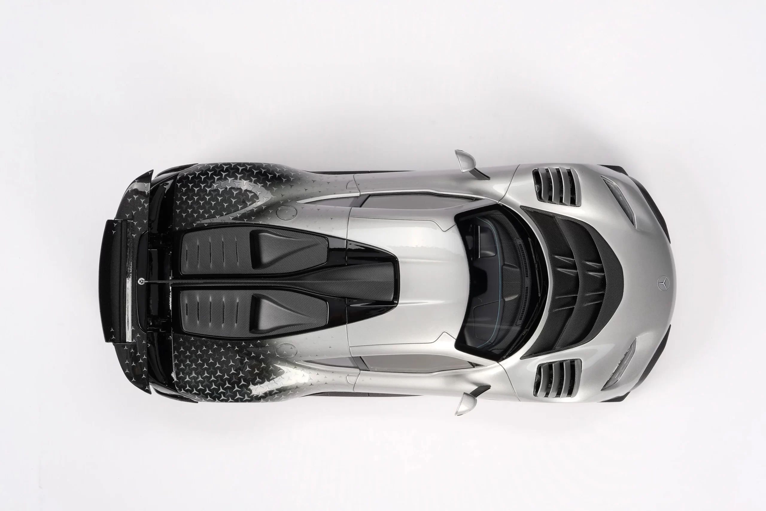 Amalgam Mercedes AMG One - 1/18 – Bild 3