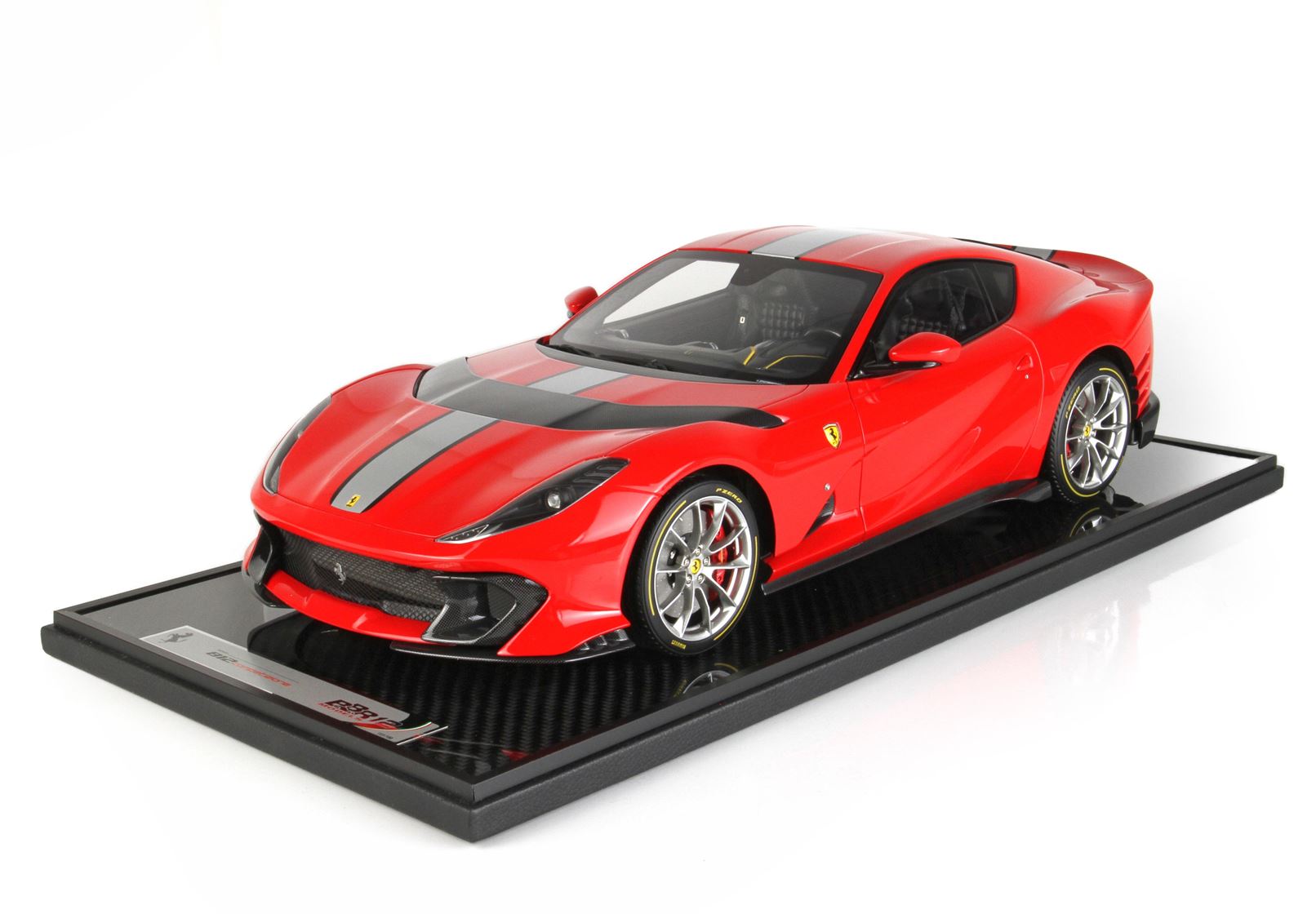 BBR Ferrari 812 Competizione Red Corsa 322 1:12 one of 150 - 1/12 – Bild 3