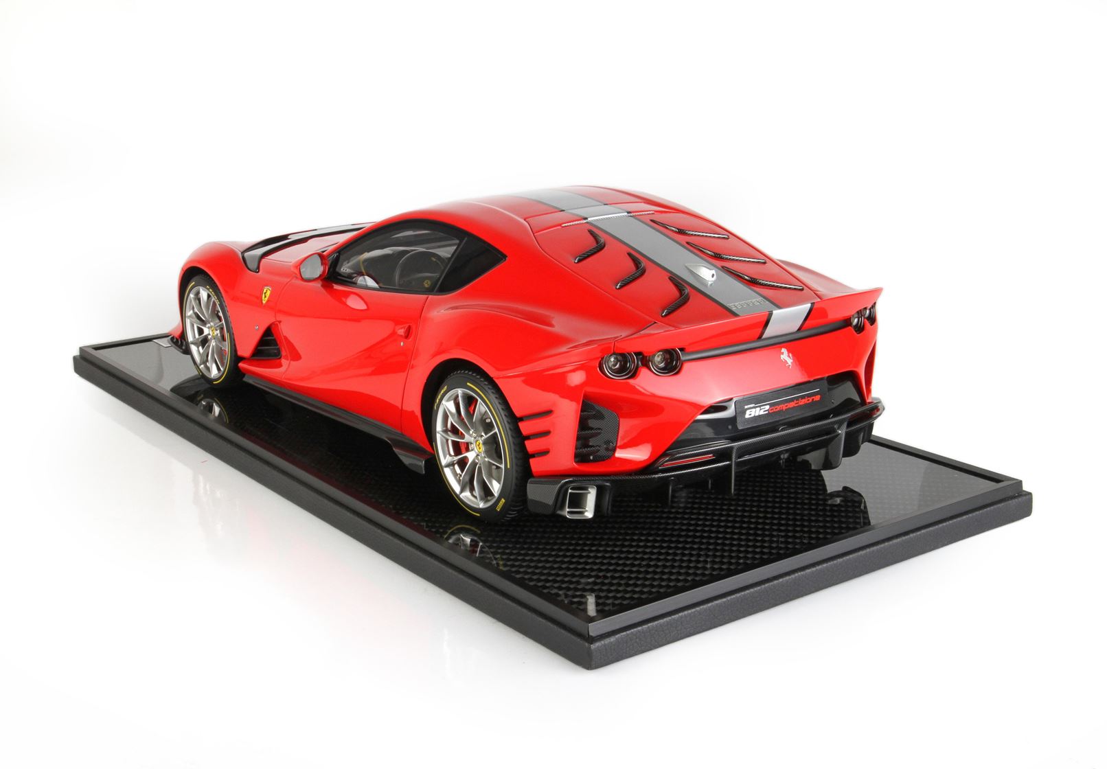 BBR Ferrari 812 Competizione Red Corsa 322 1:12 one of 150 - 1/12 – Bild 4