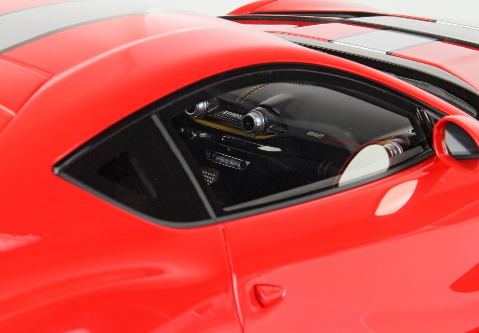 BBR Ferrari 812 Competizione Red Corsa 322 1:12 one of 150 - 1/12 – Bild 7