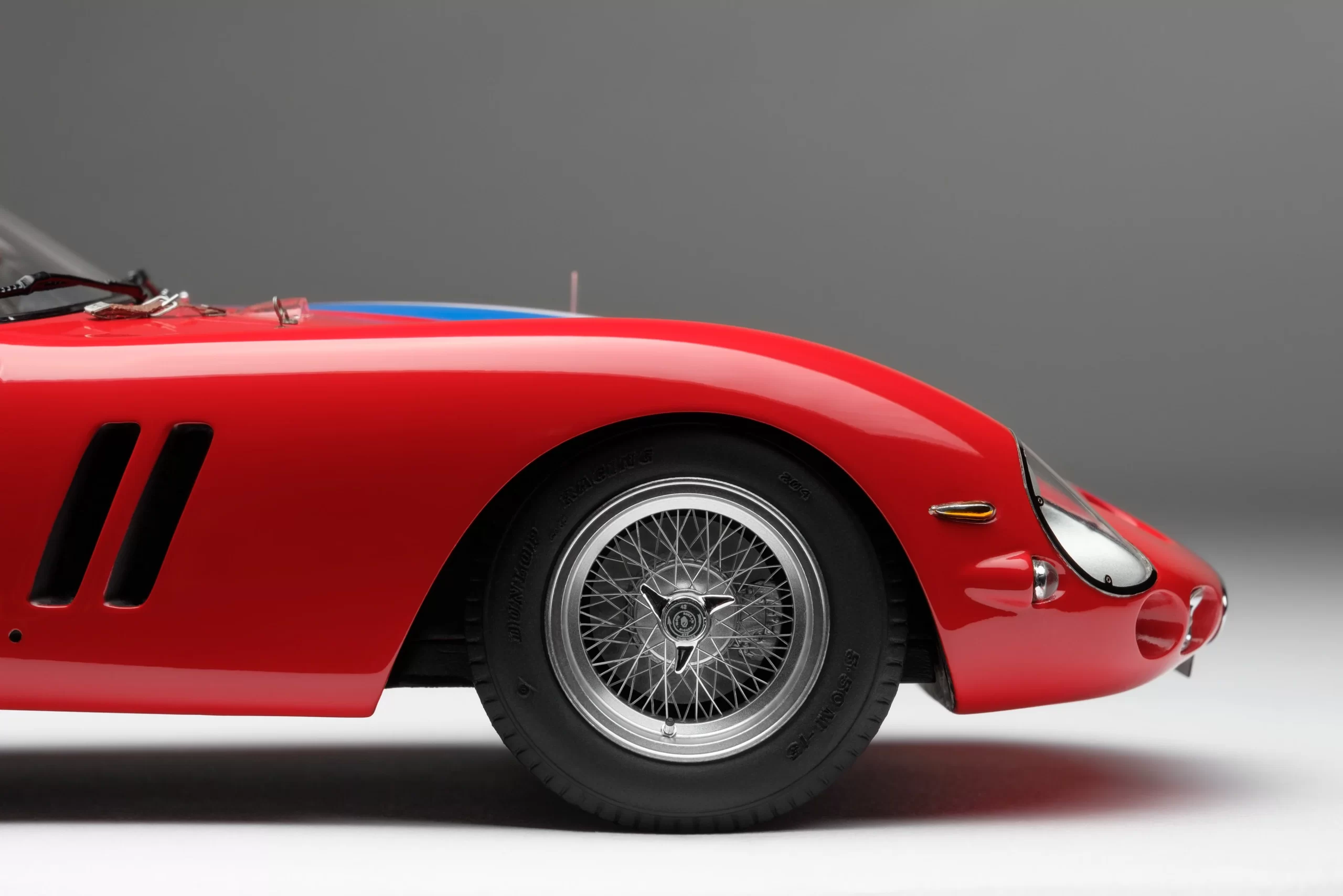 Amalgam FERRARI 250 GTO - 24-STUNDEN-RENNEN VON LE MANS 1962 - 1/18 - صورة Amalgam FERRARI 250 GTO - 24-STUNDEN-RENNEN VON LE MANS 1962 - 1/18 - صورة 7