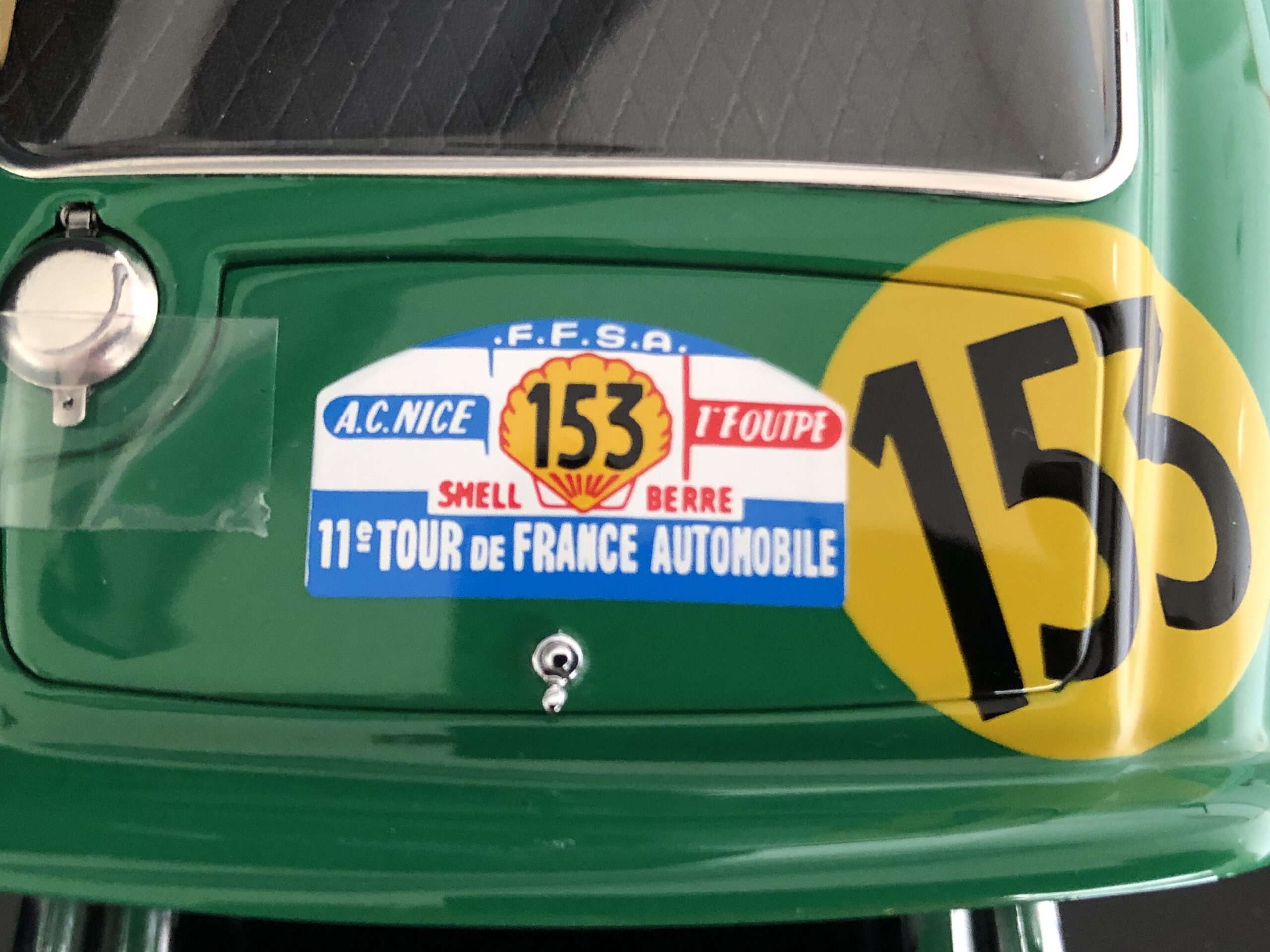 CMC Ferrari 250 GTO David Piper #153 M-250, 4th OA, 1962 Tour de France Chassis 3767GT, Limited Edition 2200 - 1/18 - Image 9