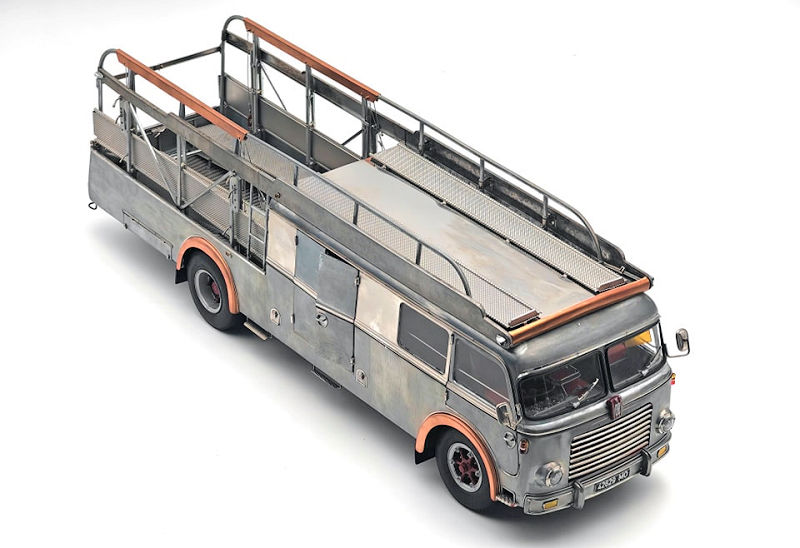 CMC Ferrari Renntransporter