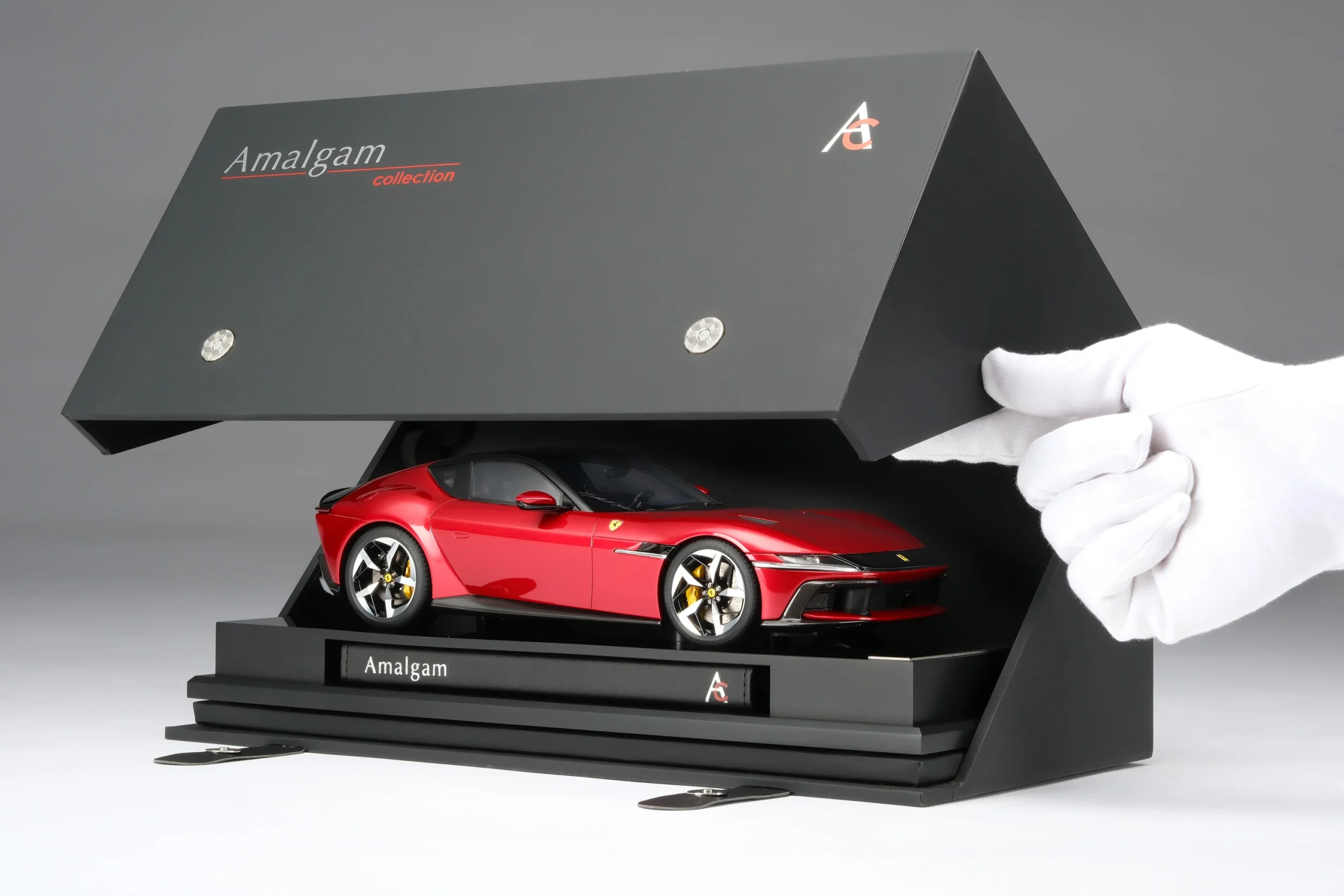 Amalgam Ferrari 12cilindri 1 18 scale 1:18 - 1/18 - Immagine 3