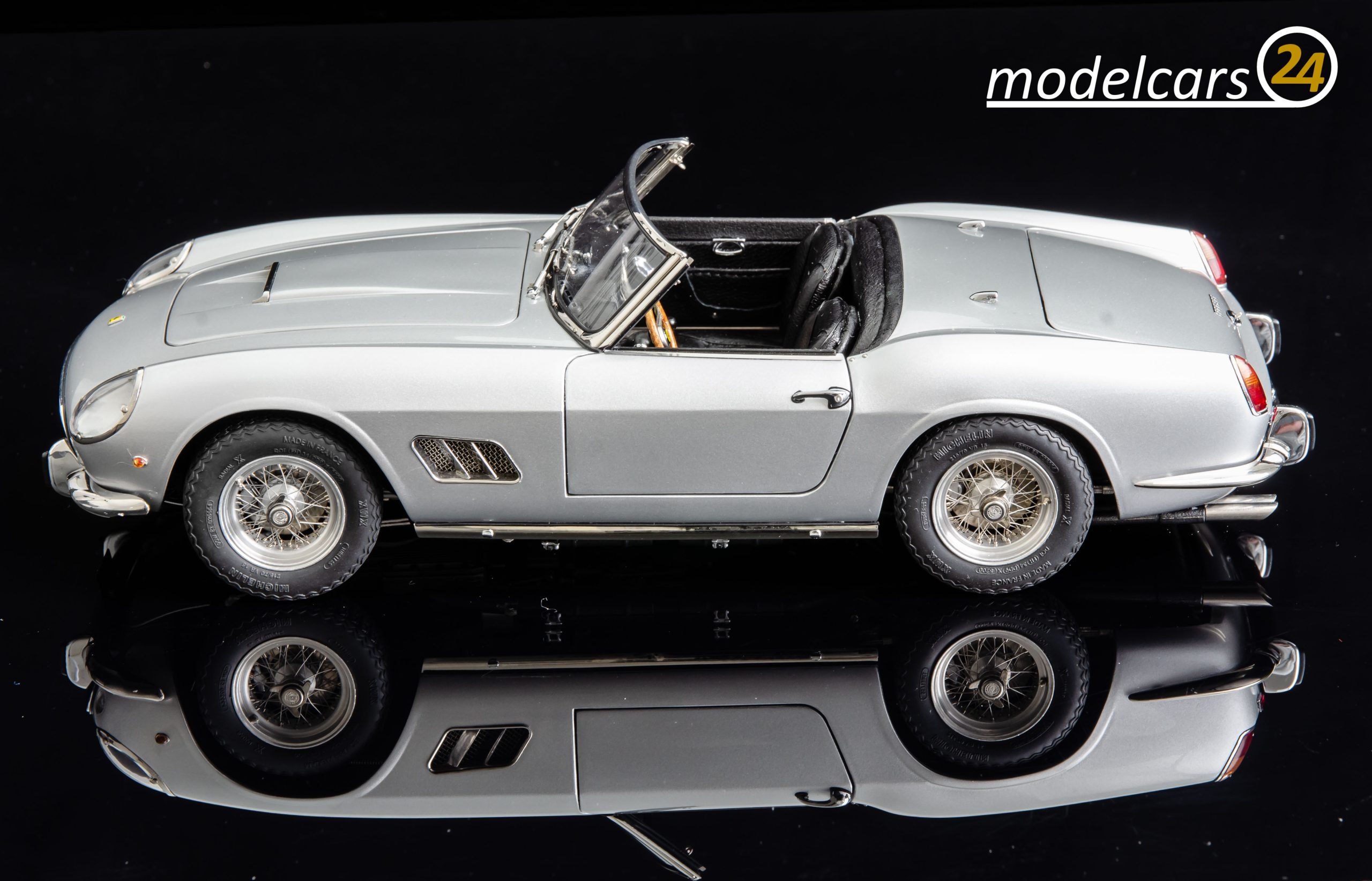 CMC Ferrari 250 GT SWB, California Spyder, 1961 - 1/18 – Bild 9