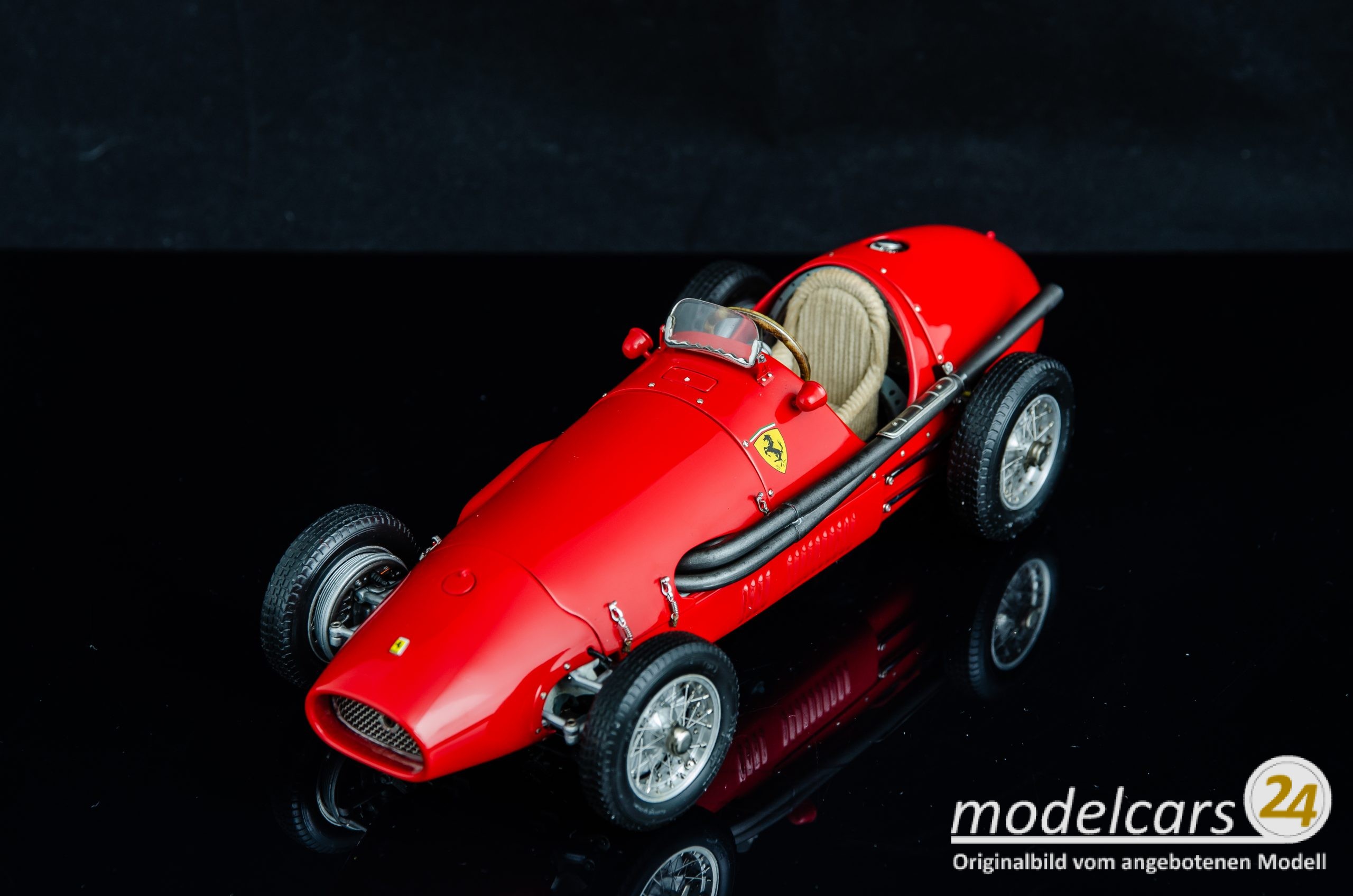CMC Ferrari 500 F2, 1952/53 - 1/18 - صورة CMC Ferrari 500 F2, 1952/53 - 1/18 - صورة 3