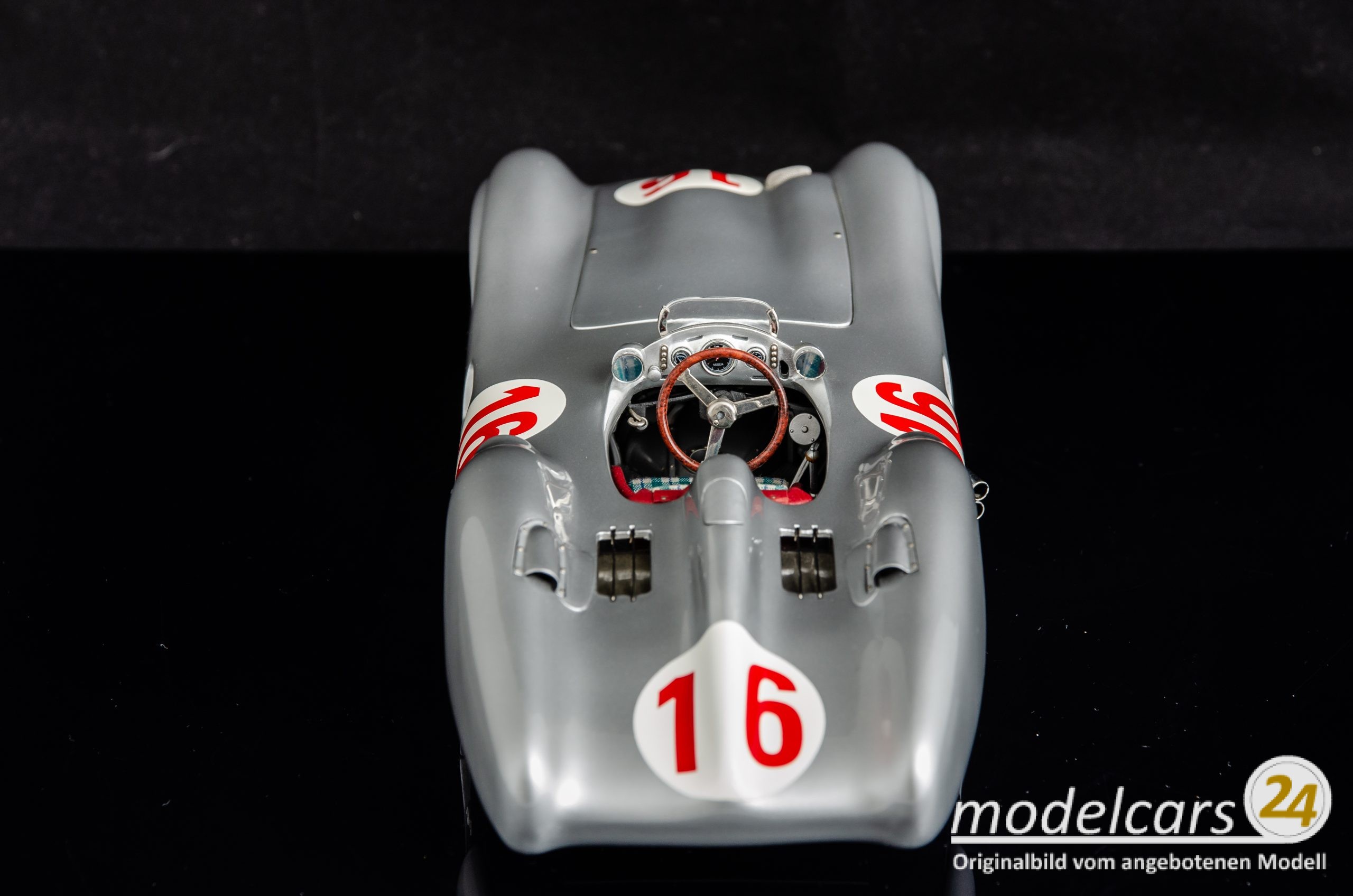 CMC Mercedes-Benz W196R, 1954/55 - 1/18 - Immagine 6