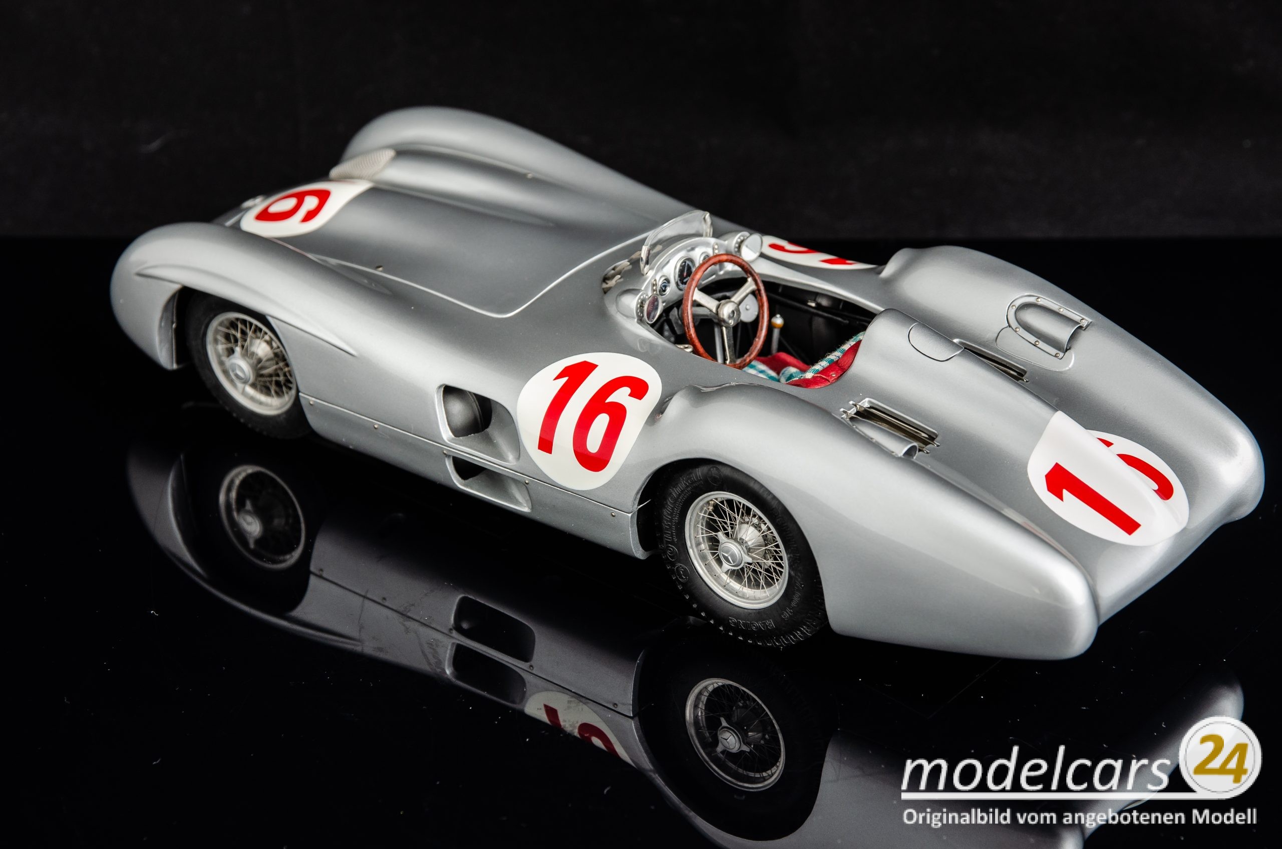 CMC Mercedes-Benz W196R, 1954/55 - 1/18 - Immagine 5