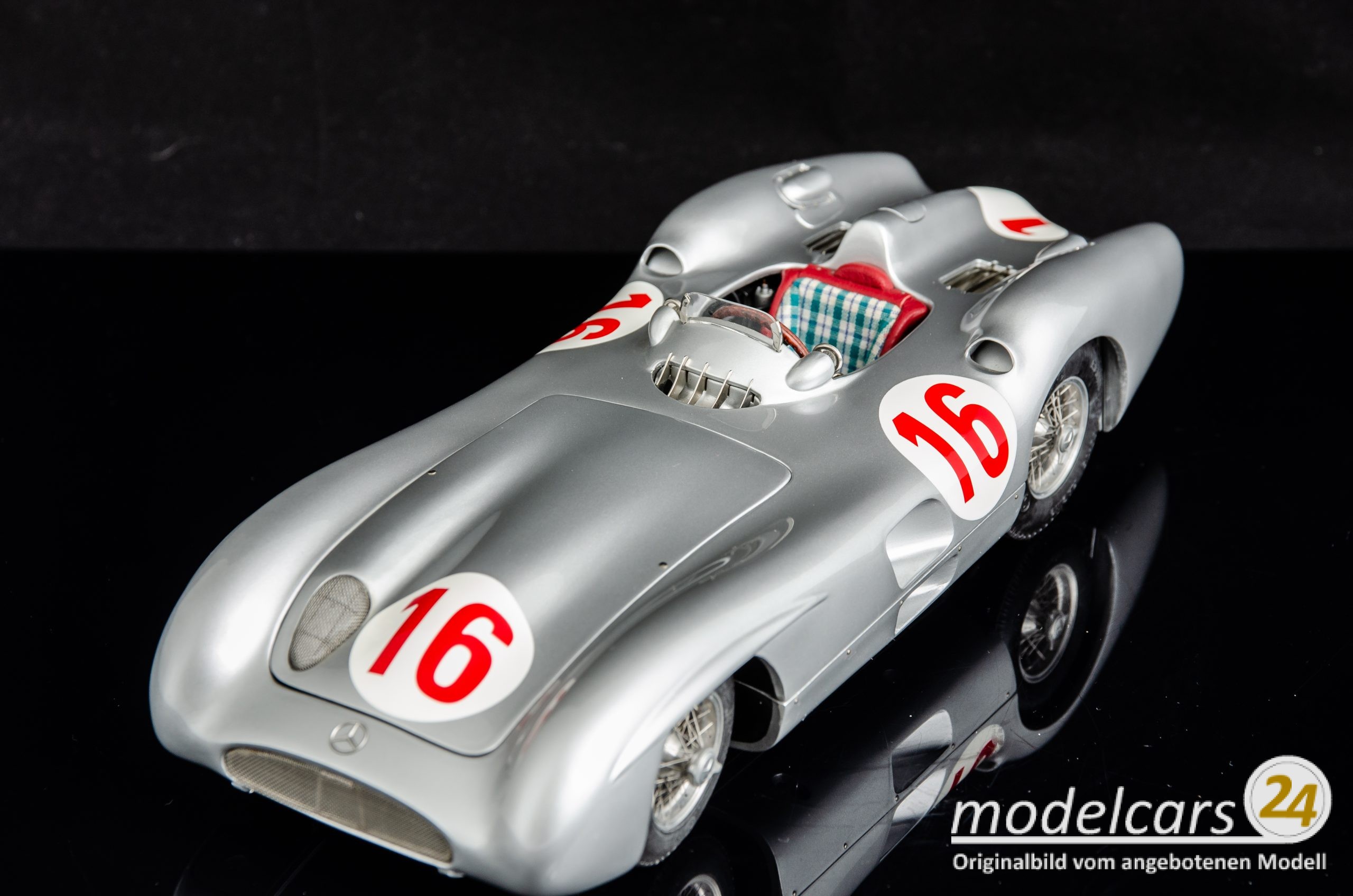 CMC Mercedes-Benz W196R, 1954/55 - 1/18 - Immagine 3