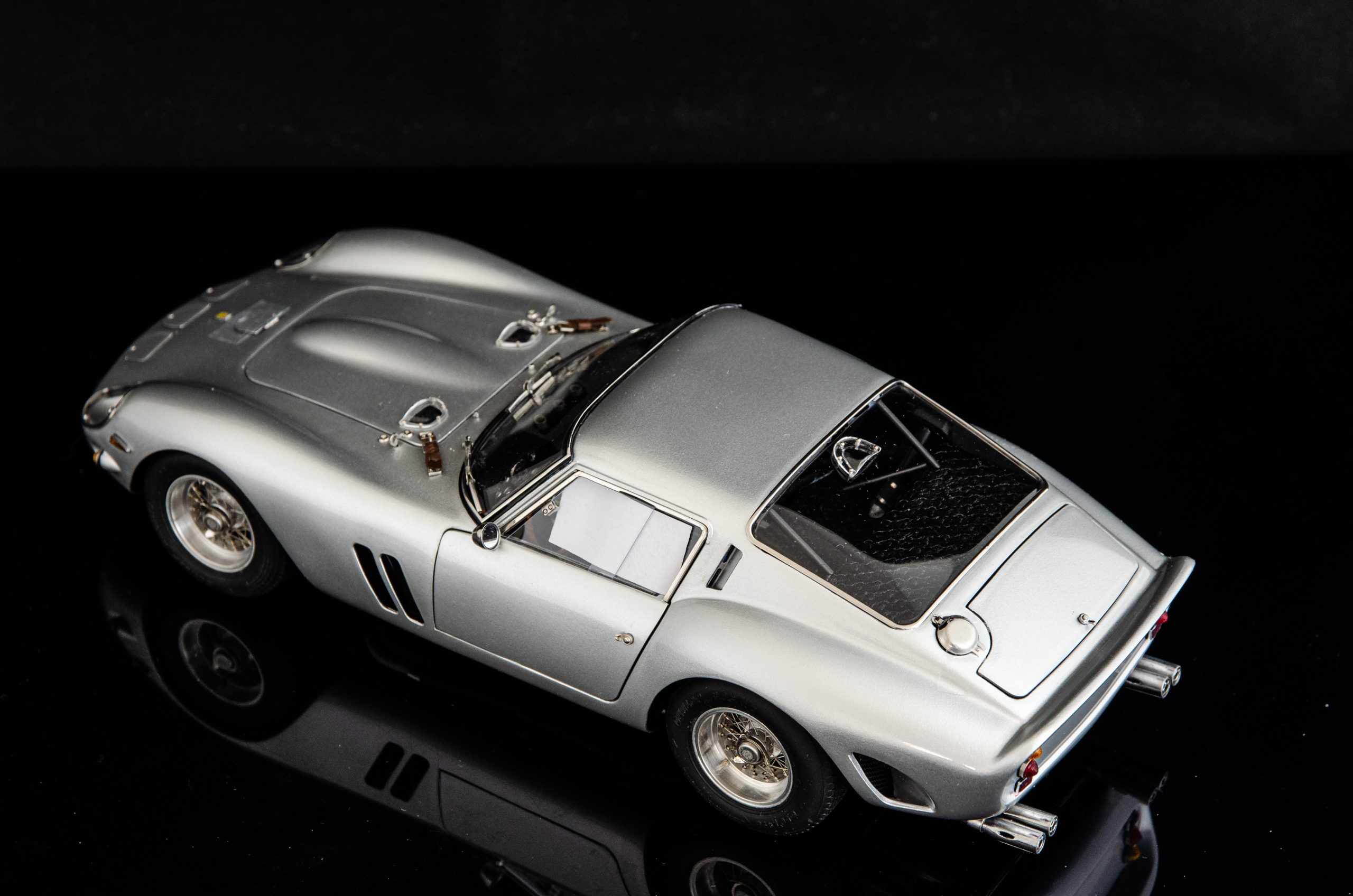 CMC Ferrari 250 GTO, 1962 - 1/18 - صورة CMC Ferrari 250 GTO, 1962 - 1/18 - صورة 7